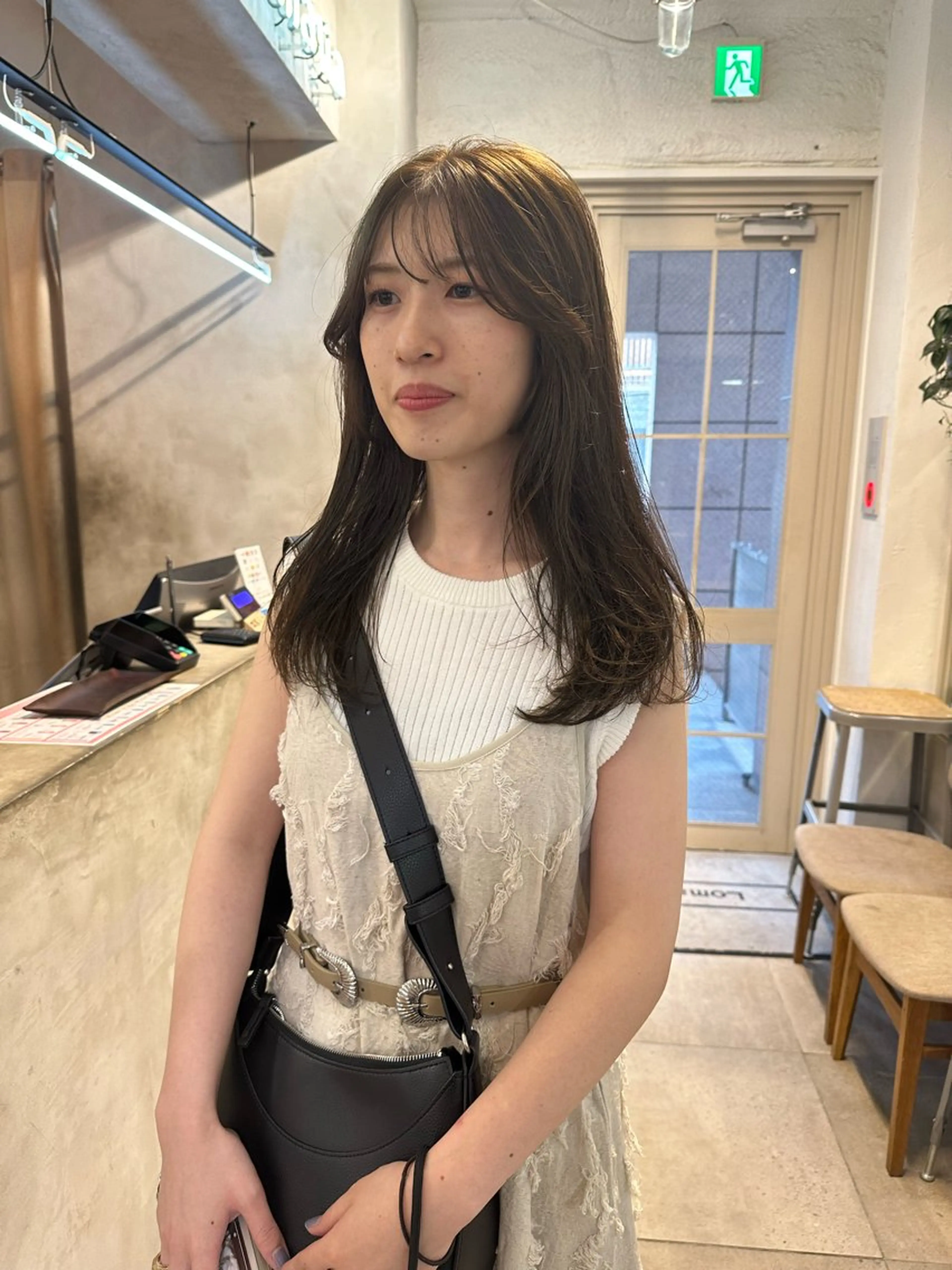 セミロング カラー ブリーチ ハイトーンカラー ブリーチなしカラー オリーブカラー ボブ カット ヘアカラー トリートメント ヘッドスパ REINA☁️透明感 カラー/ぷつっと♡のヘアスタイル