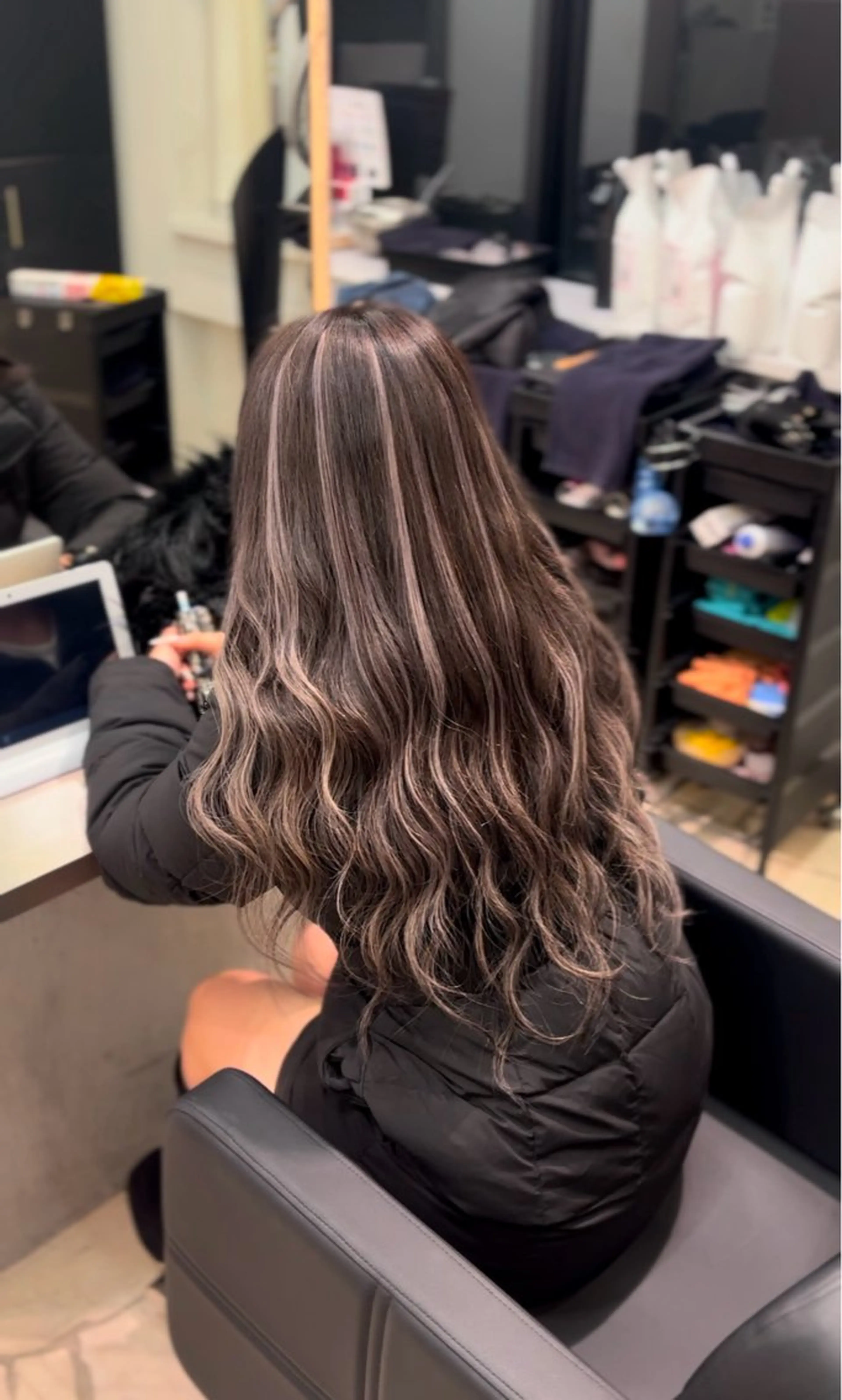 ロング エクステ レイヤーカット lapis マリナのヘアスタイル