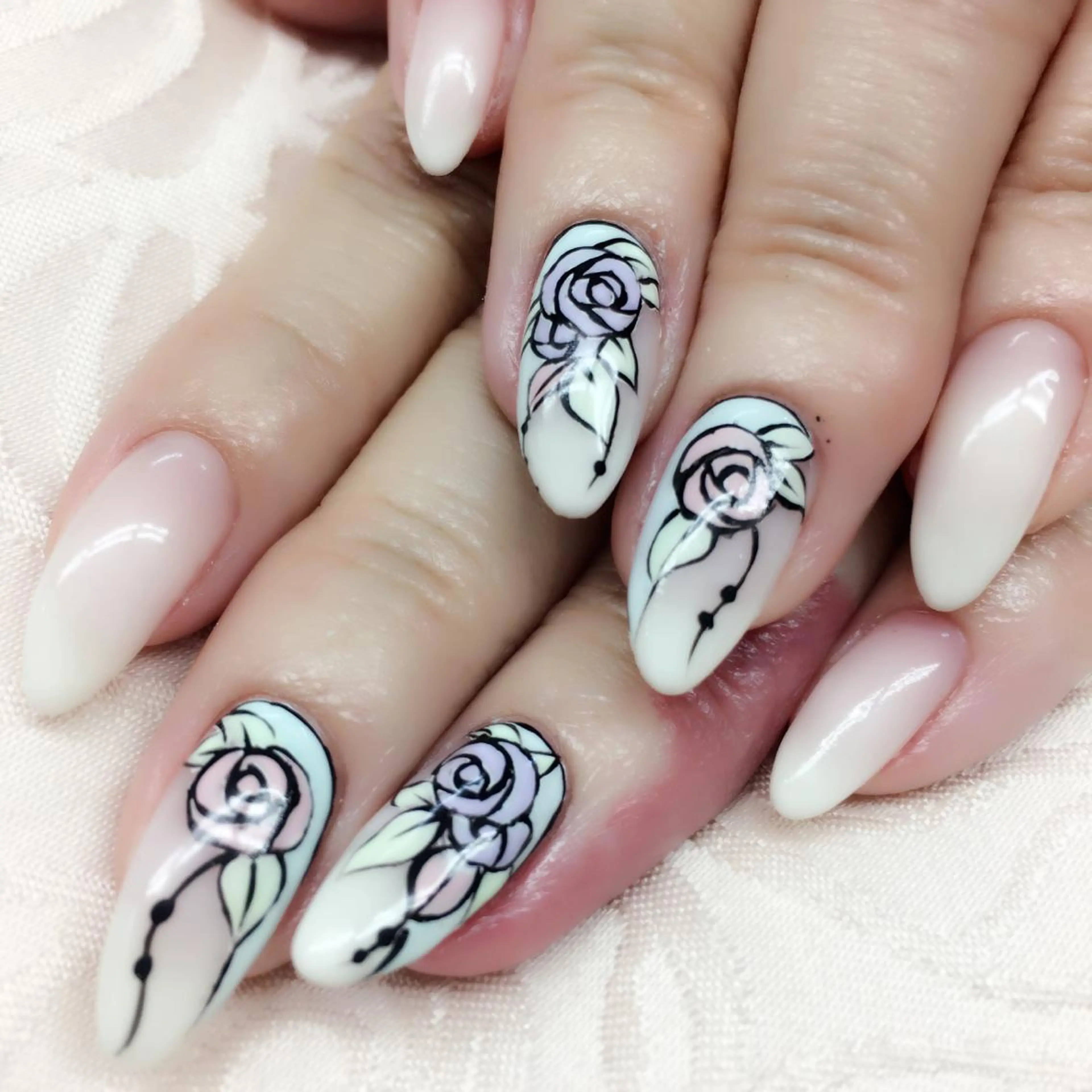 ネイル Angeailes〜アンジュエール〜所属・開運ネイル Angeailesのネイルデザイン