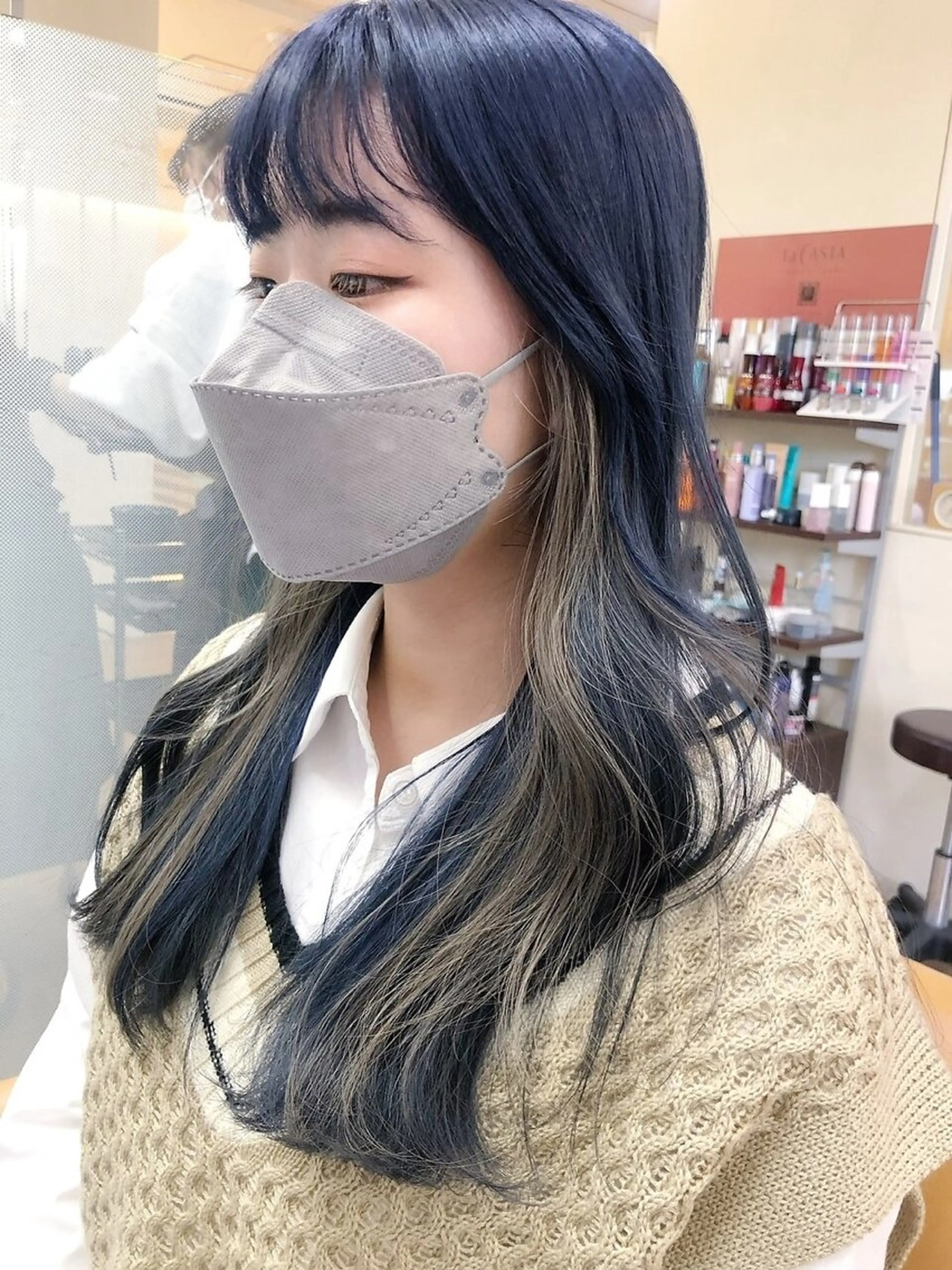 【期間限定】前髪カット+カラー+ケアブリーチインナーカラー+泡トリートメントの写真