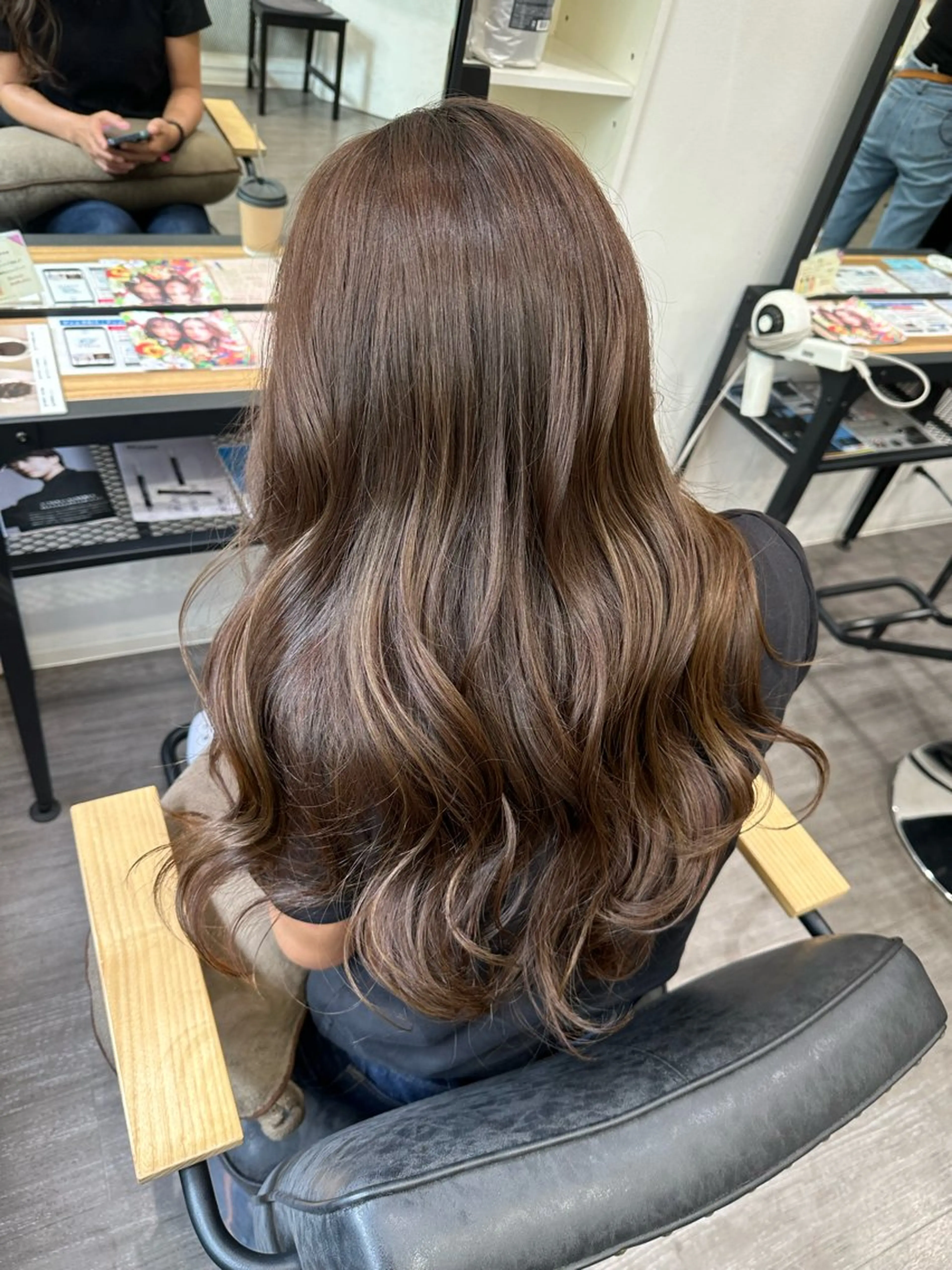 セミロング カラー アッシュ アッシュグレー アッシュグレージュ グレージュ カット ヘアカラー トリートメント 艶髪レイヤー上田 紗也🇰🇷💗のヘアスタイル