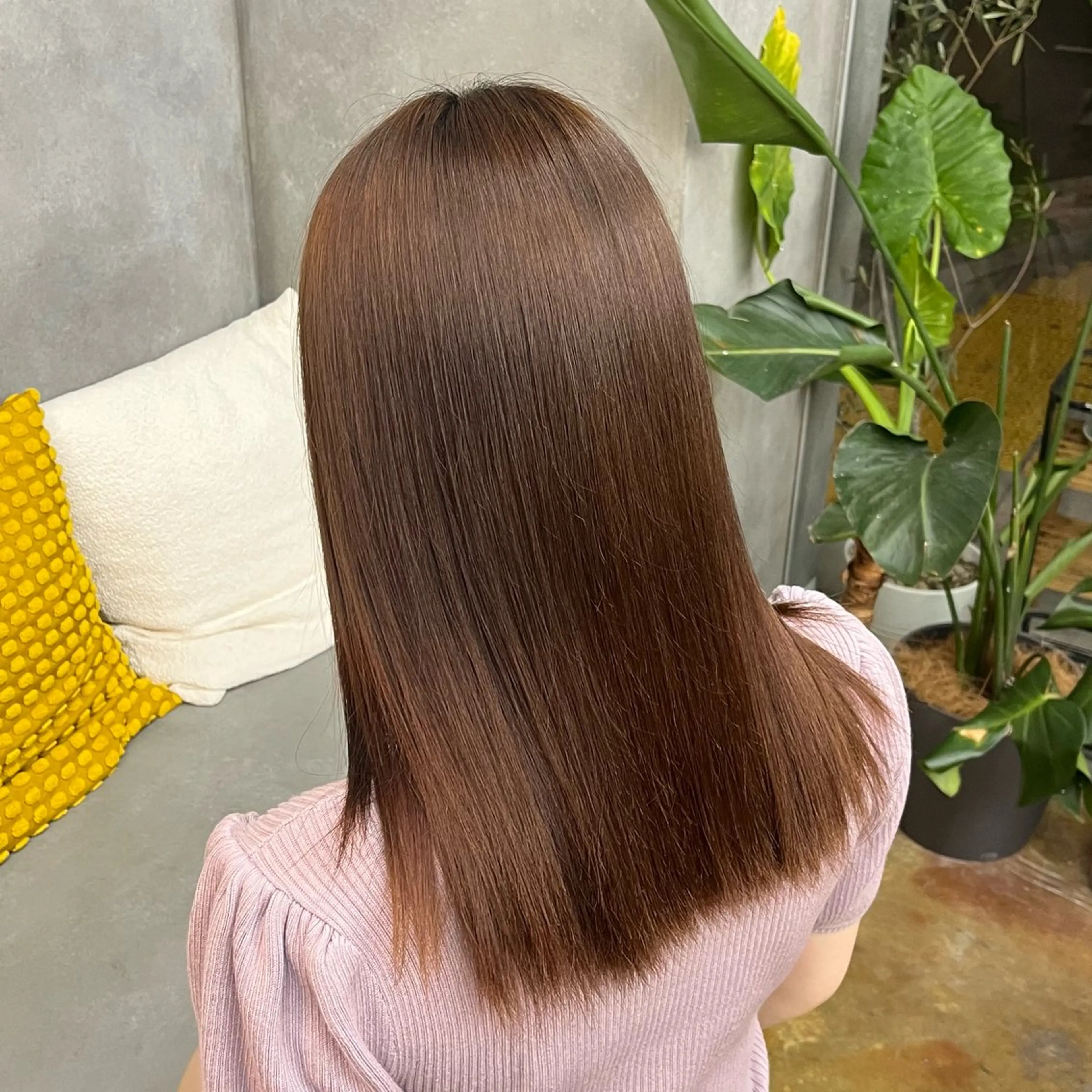 ミディアム 酸性ストレート BELO OSAKA マオのヘアスタイル