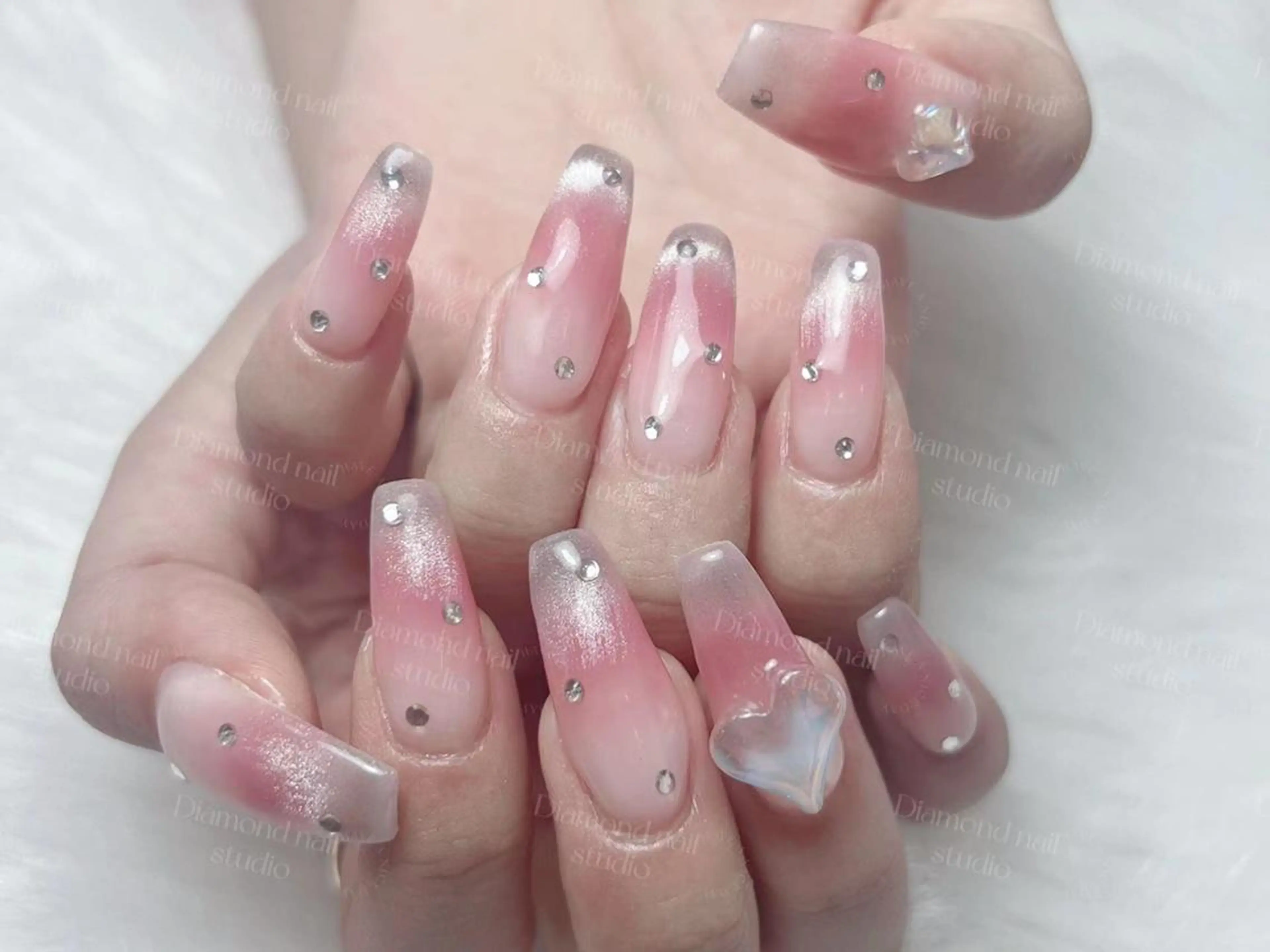 ネイル ハンドネイル DIAMOND 💦のネイルデザイン