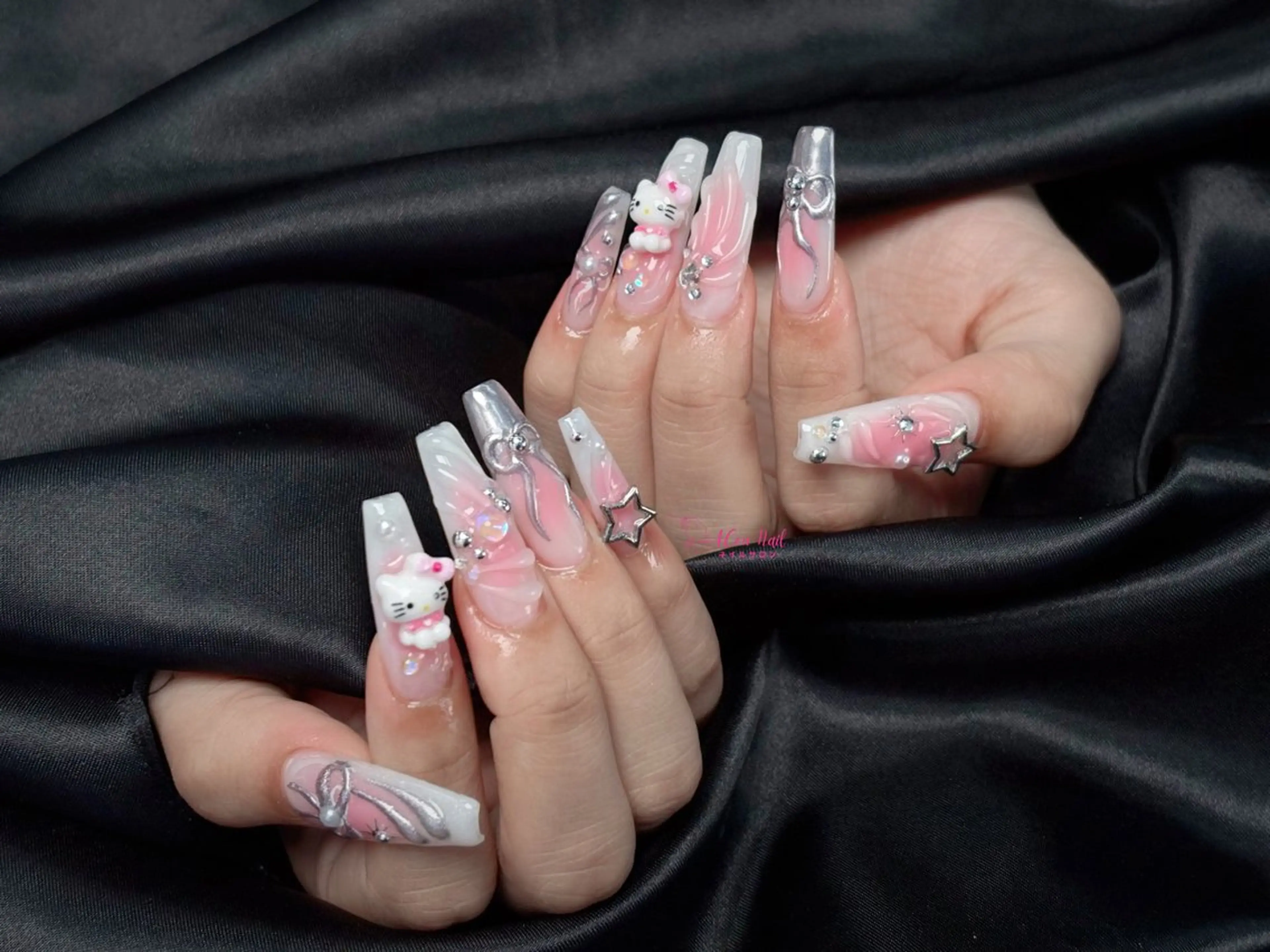 ネイル 桜ネイル 長さ出し フラワーネイル フレンチネイル ジェルネイル ハンドネイル AConNailSalon所属・ACon NailSalonのネイルデザイン