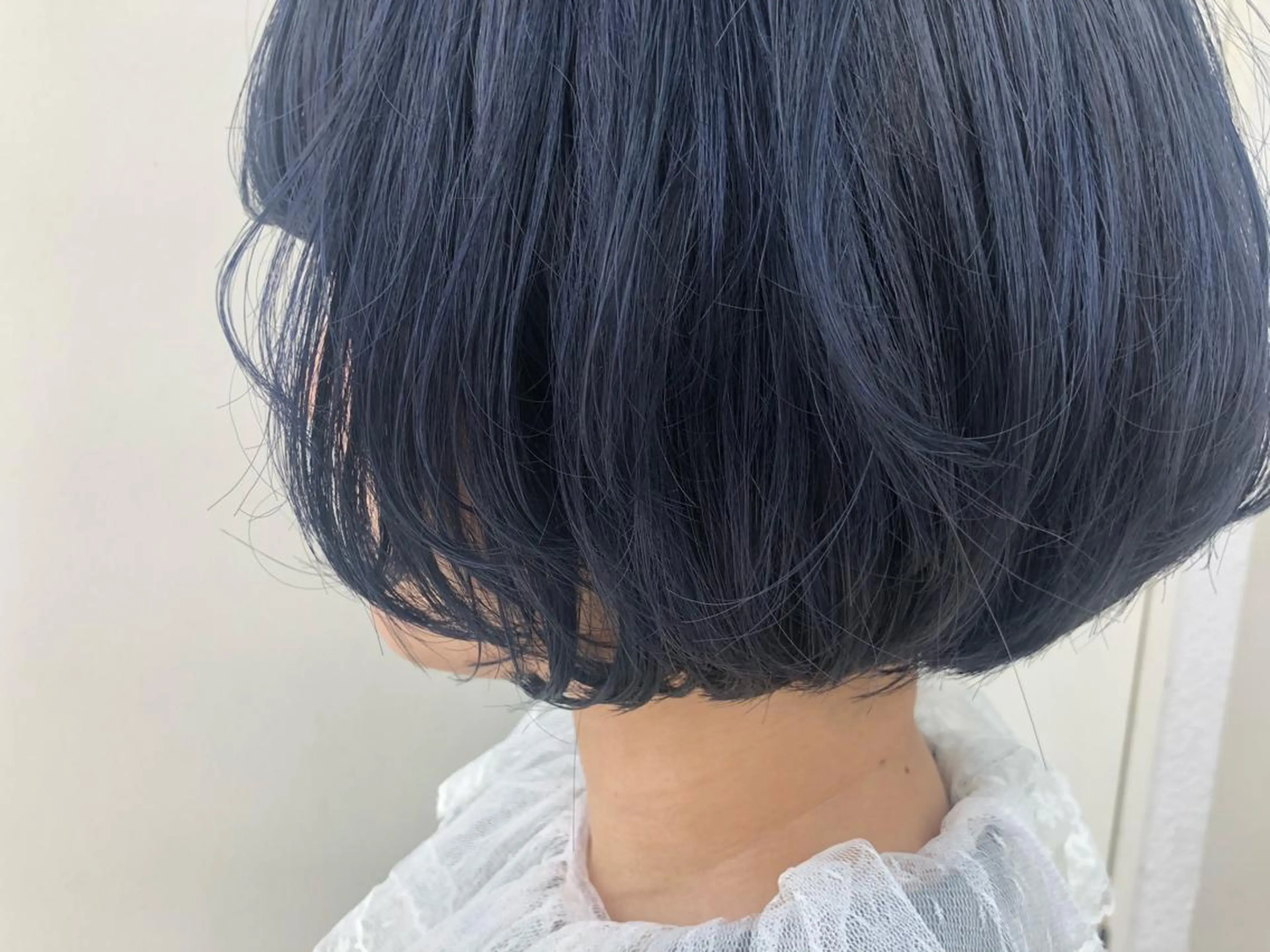 ショート カラー ヘアアレンジ ブルーカラー ネイビーカラー NANA／trend style🕊🍑のヘアスタイル