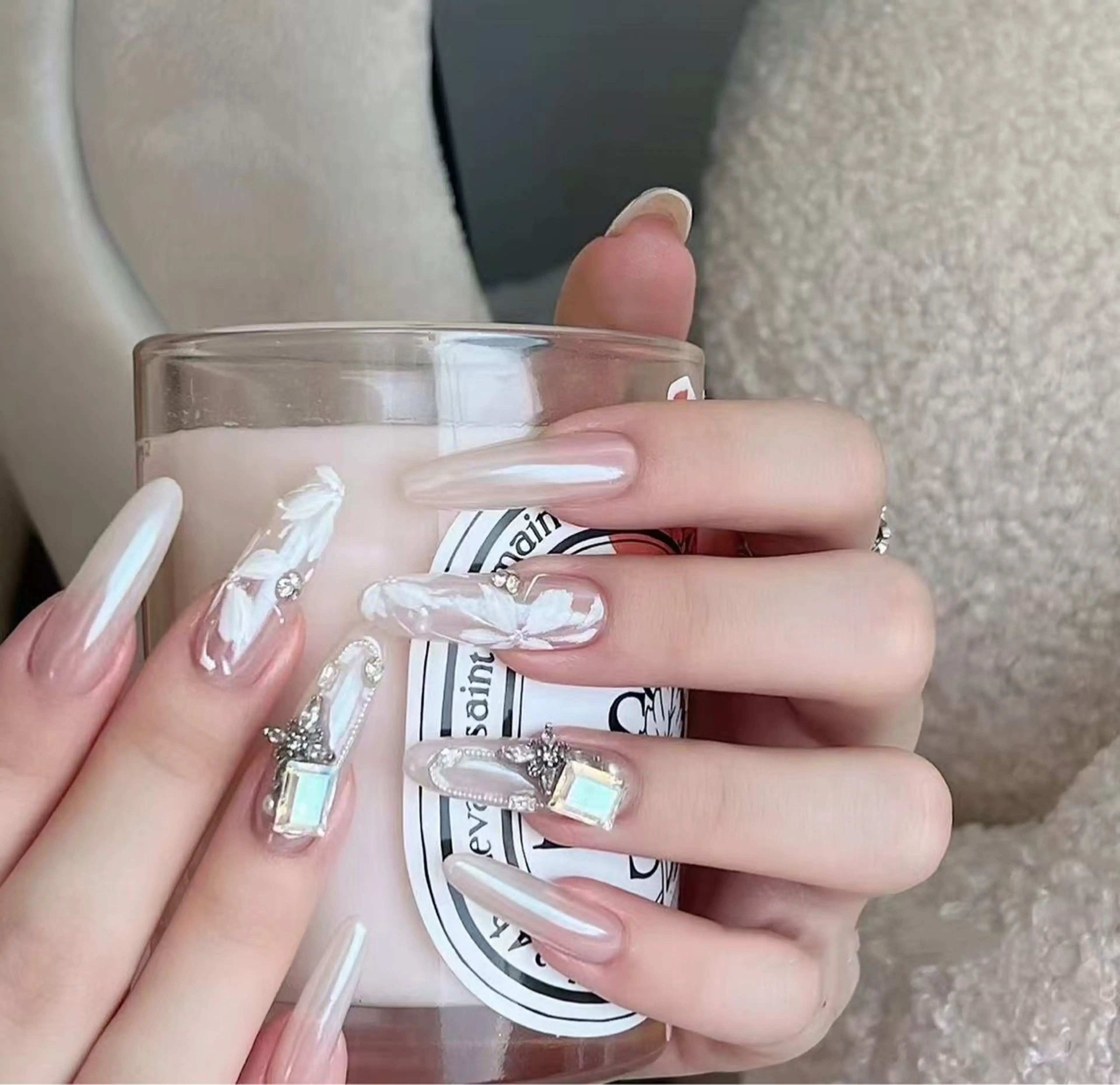 ネイル オーロラネイル フラワーネイル フットネイル フレンチネイル ジェルネイル ハンドネイル BabyYouMi ねねのネイルデザイン