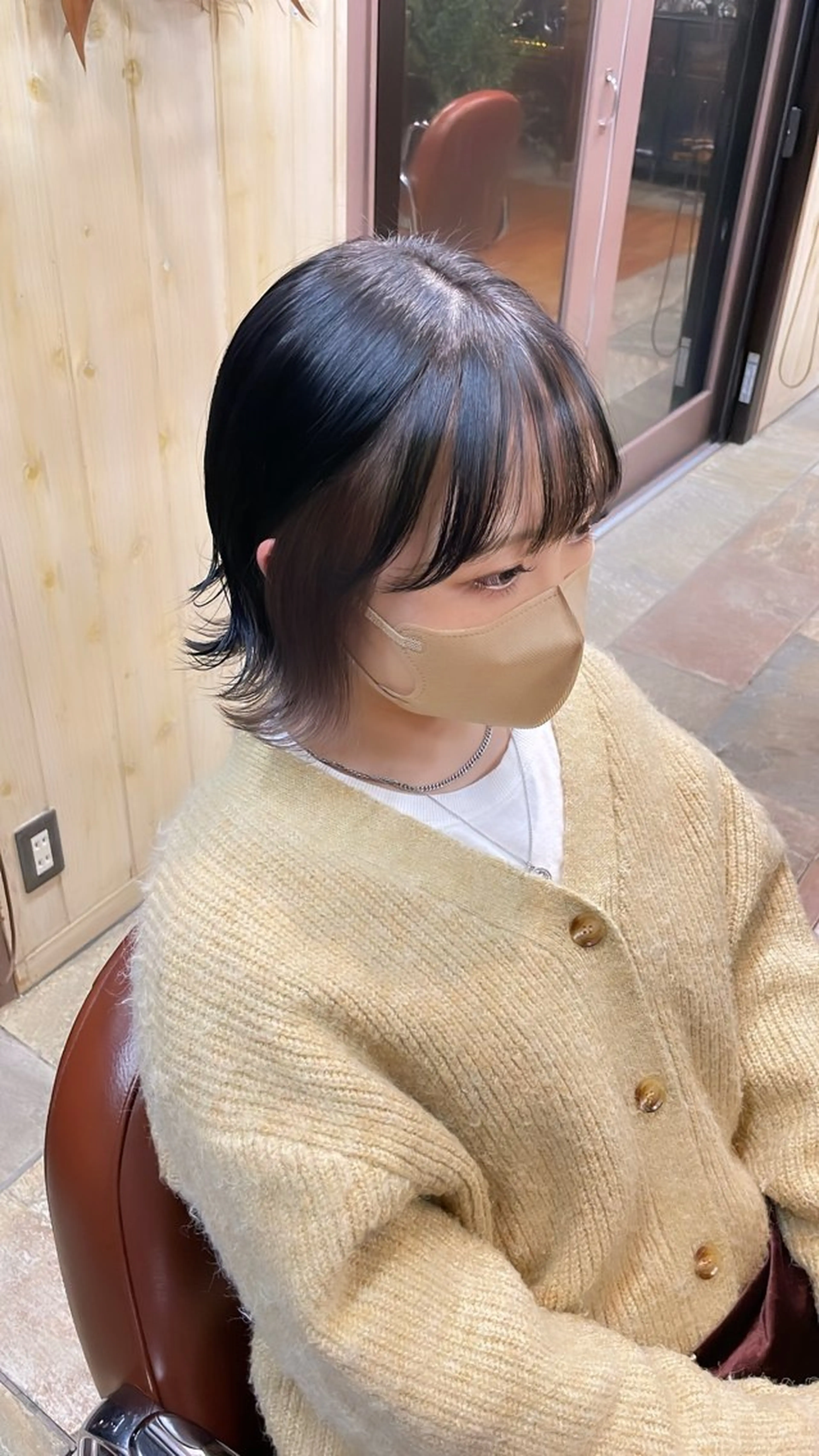 ショート カラー 黒髪 ブルーカラー ブルーブラック ayaka |トレンドヘアのヘアスタイル