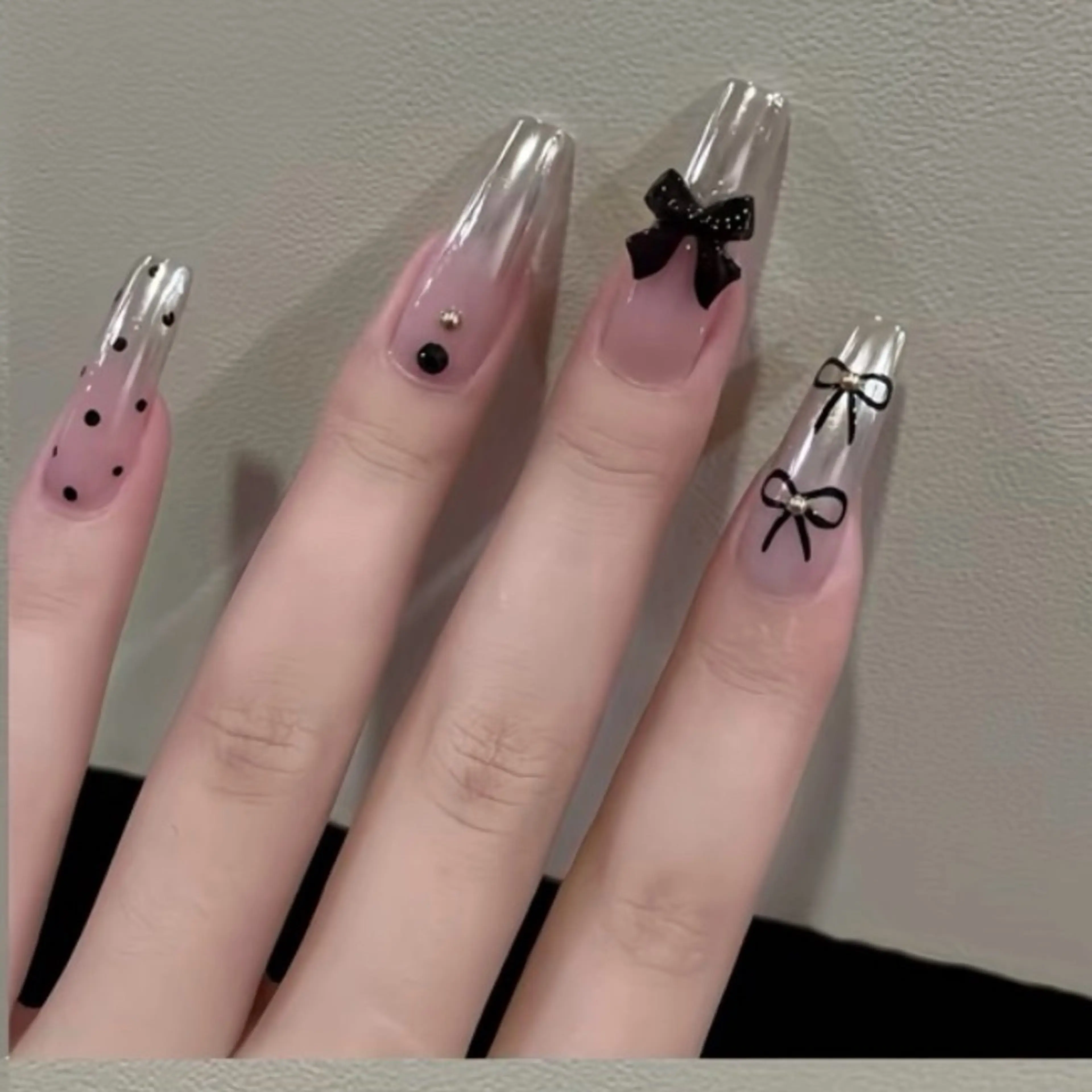 ネイル チークネイル 長さ出し フレンチネイル ガーリー 韓国ネイル sun nail池袋 モデル募集のネイルデザイン