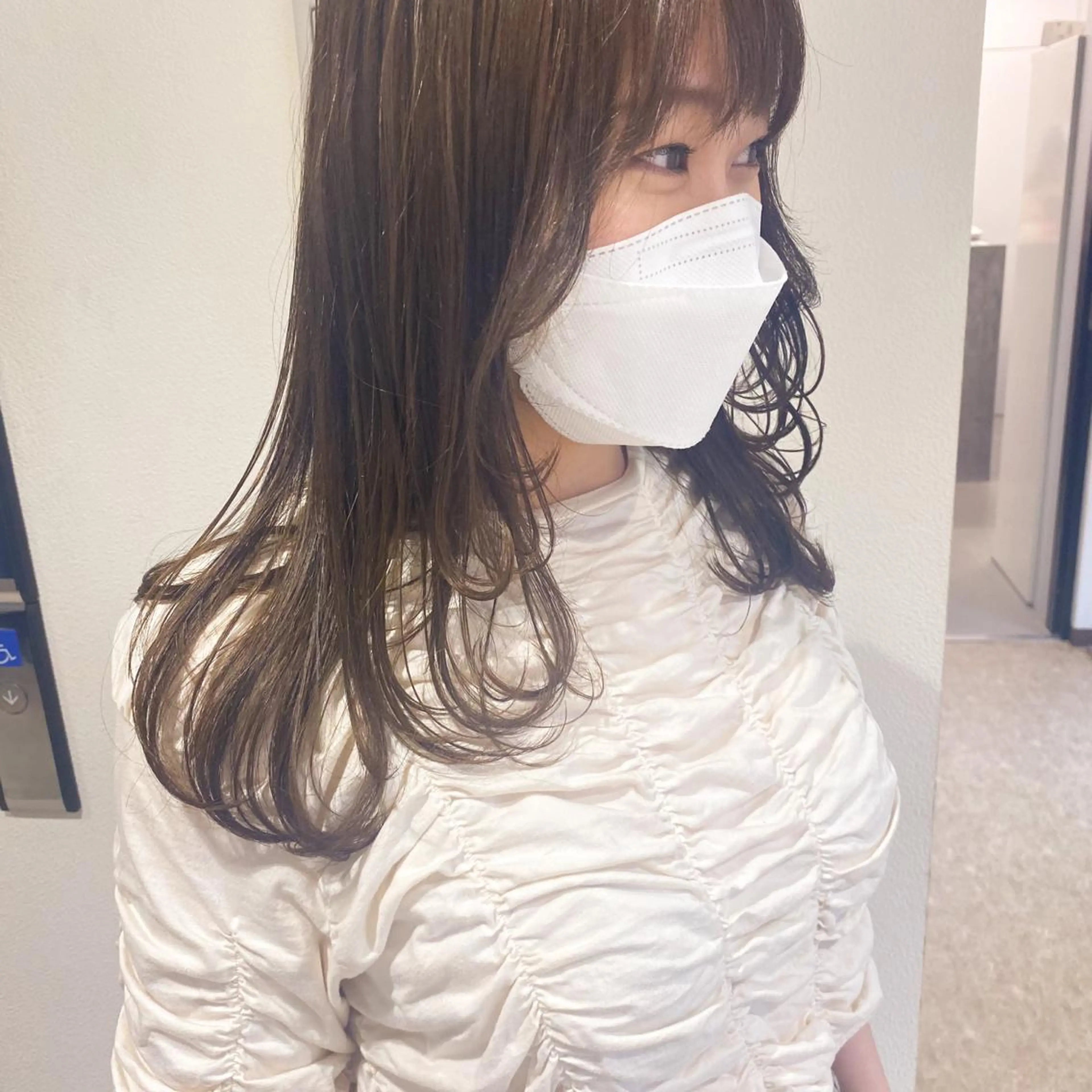 カラー カット ヘアカラー トリートメント HANA ROCCO3rdのヘアスタイル