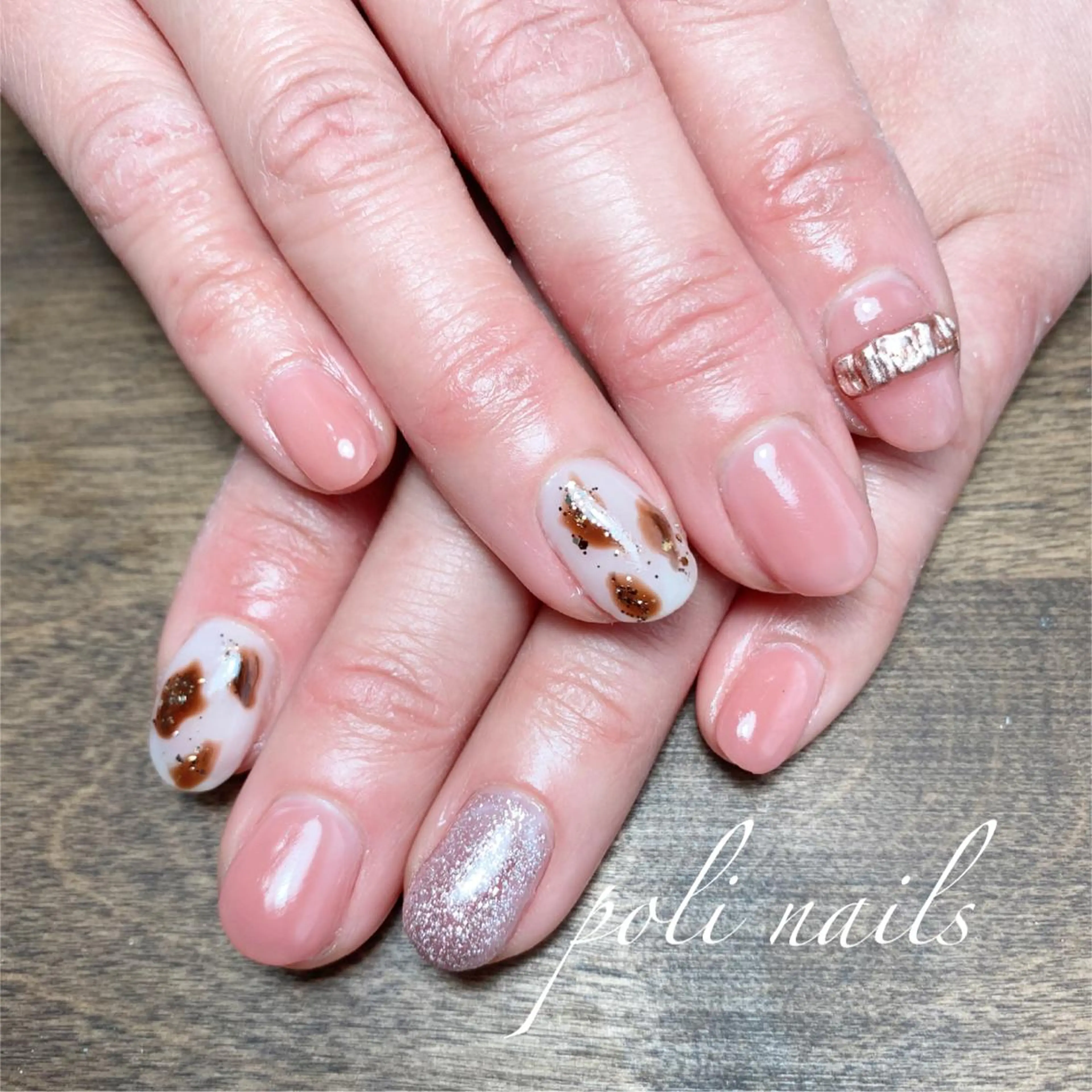 ネイル poli nailsのネイルデザイン