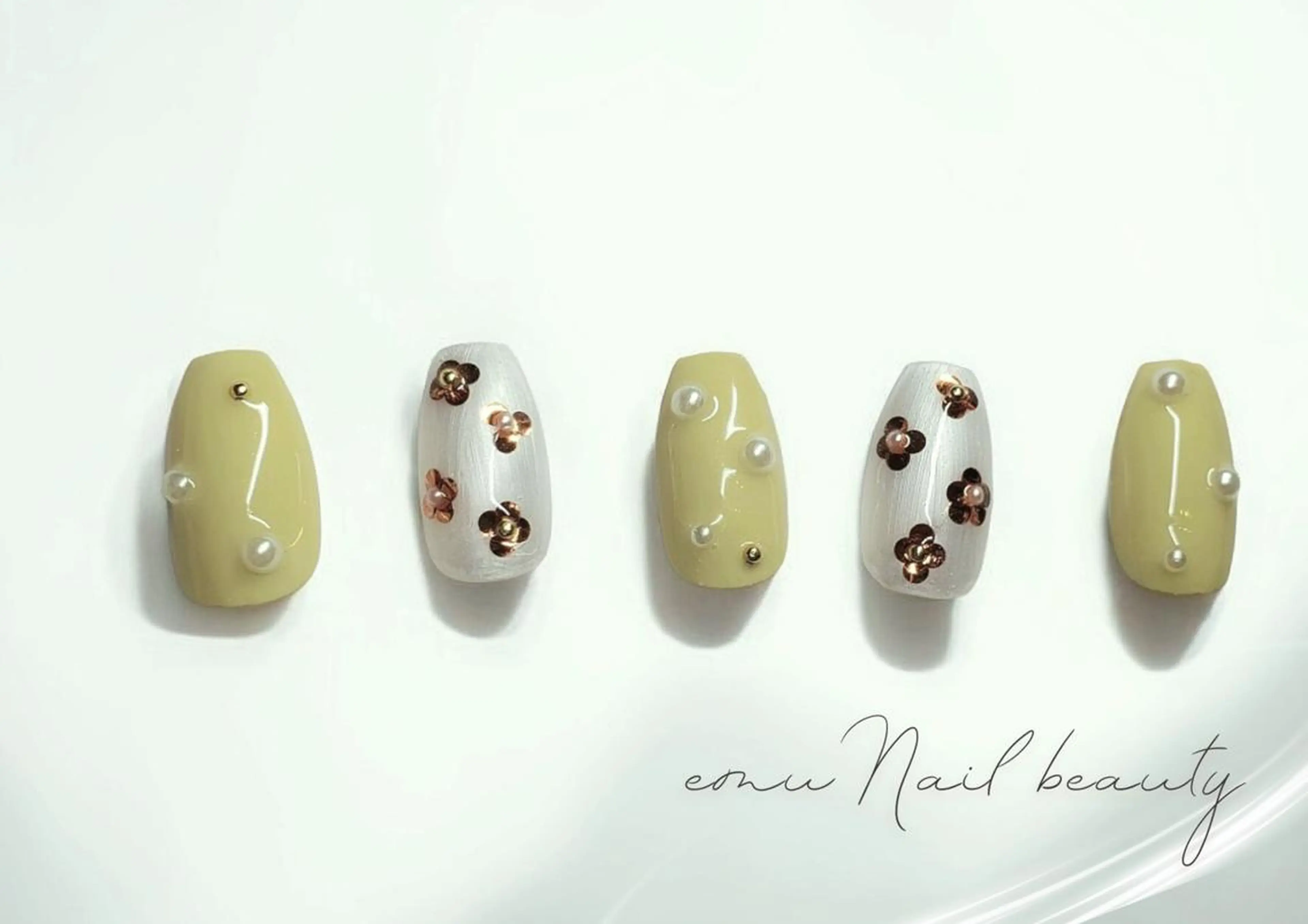 ネイル akiko Itoのネイルデザイン