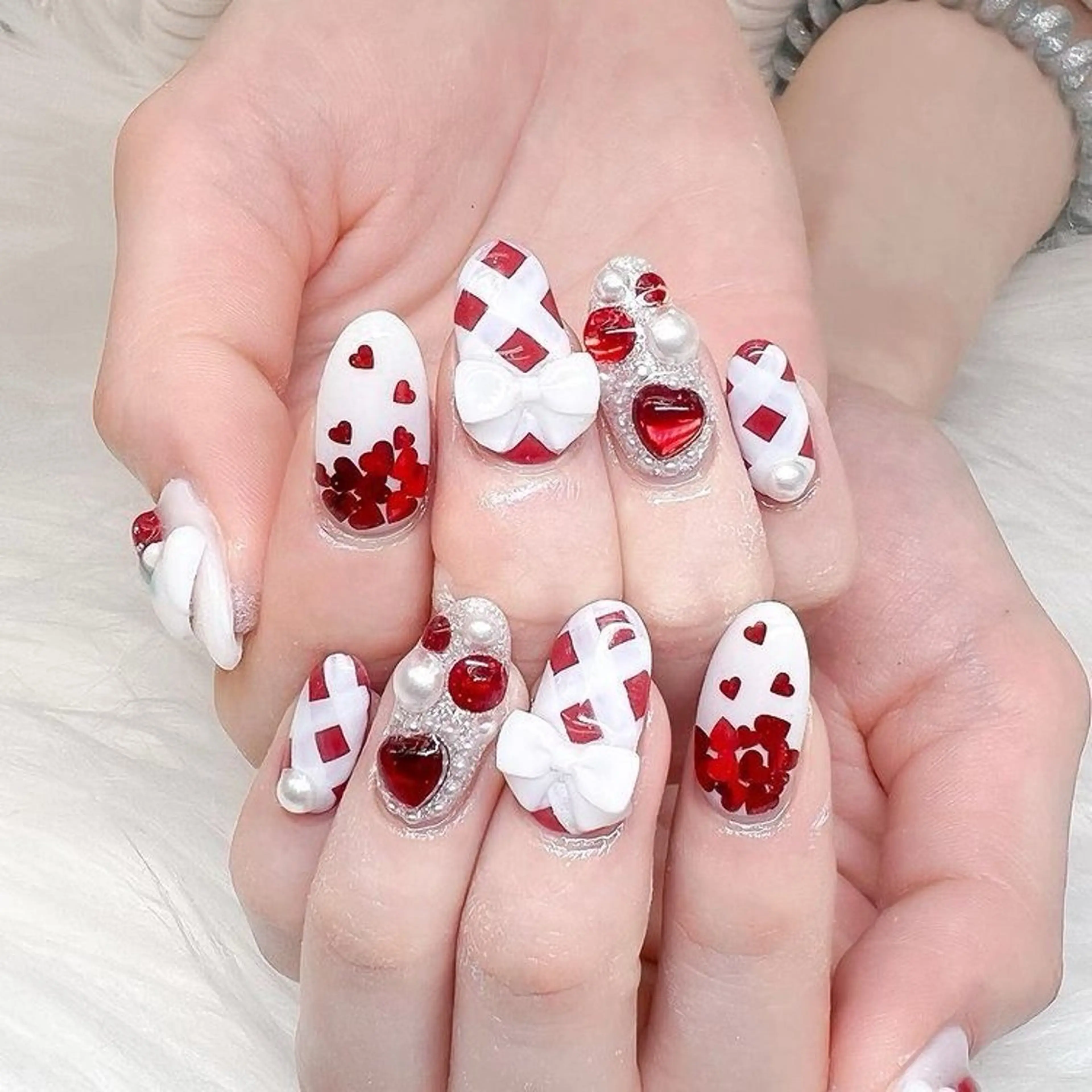 ネイル マグネットネイル ピンク ネイルチップ 冬ネイル ハンドネイル Lee Nailsのネイルデザイン