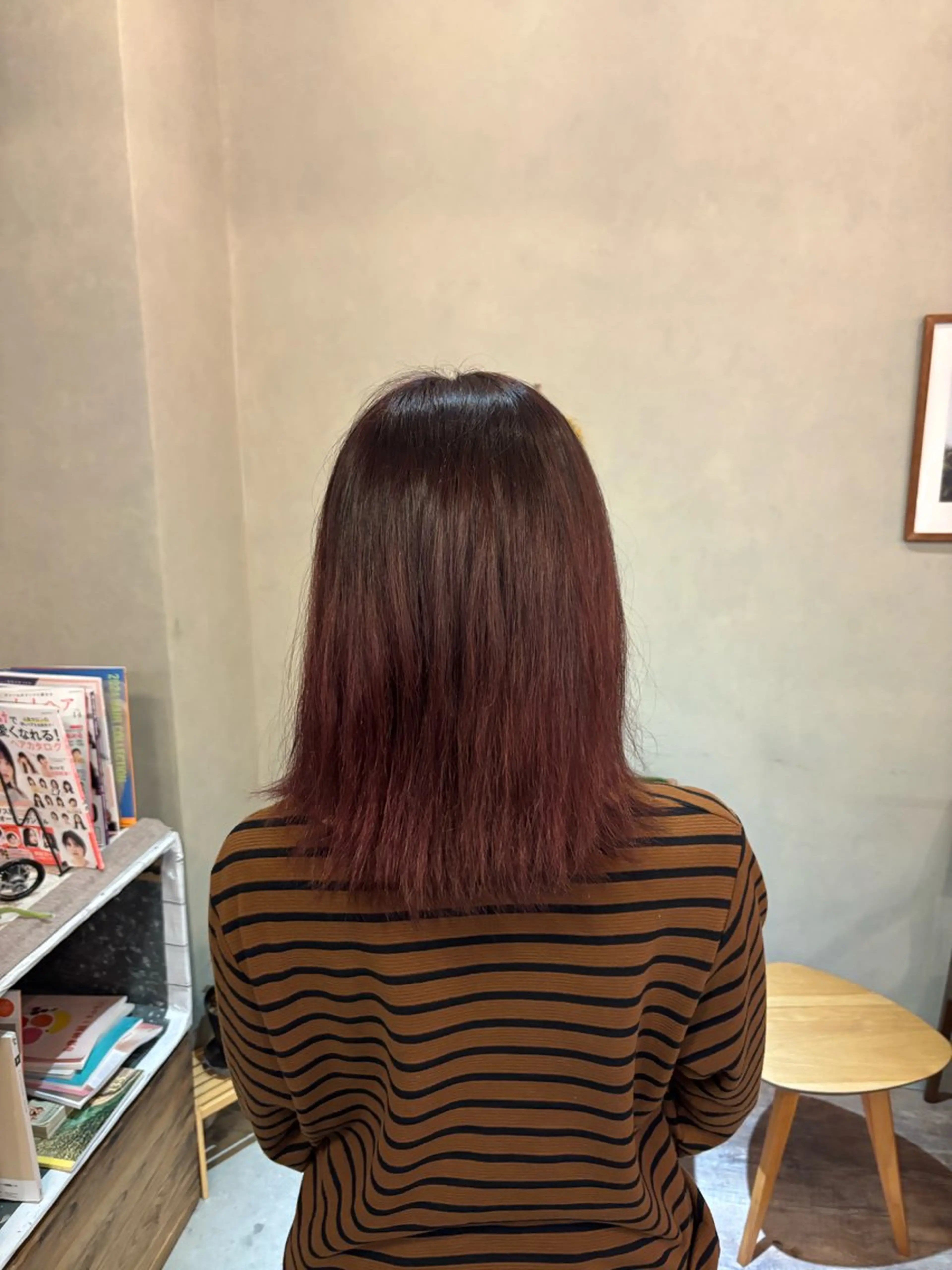 ミディアム カラー 平良 那生のヘアスタイル