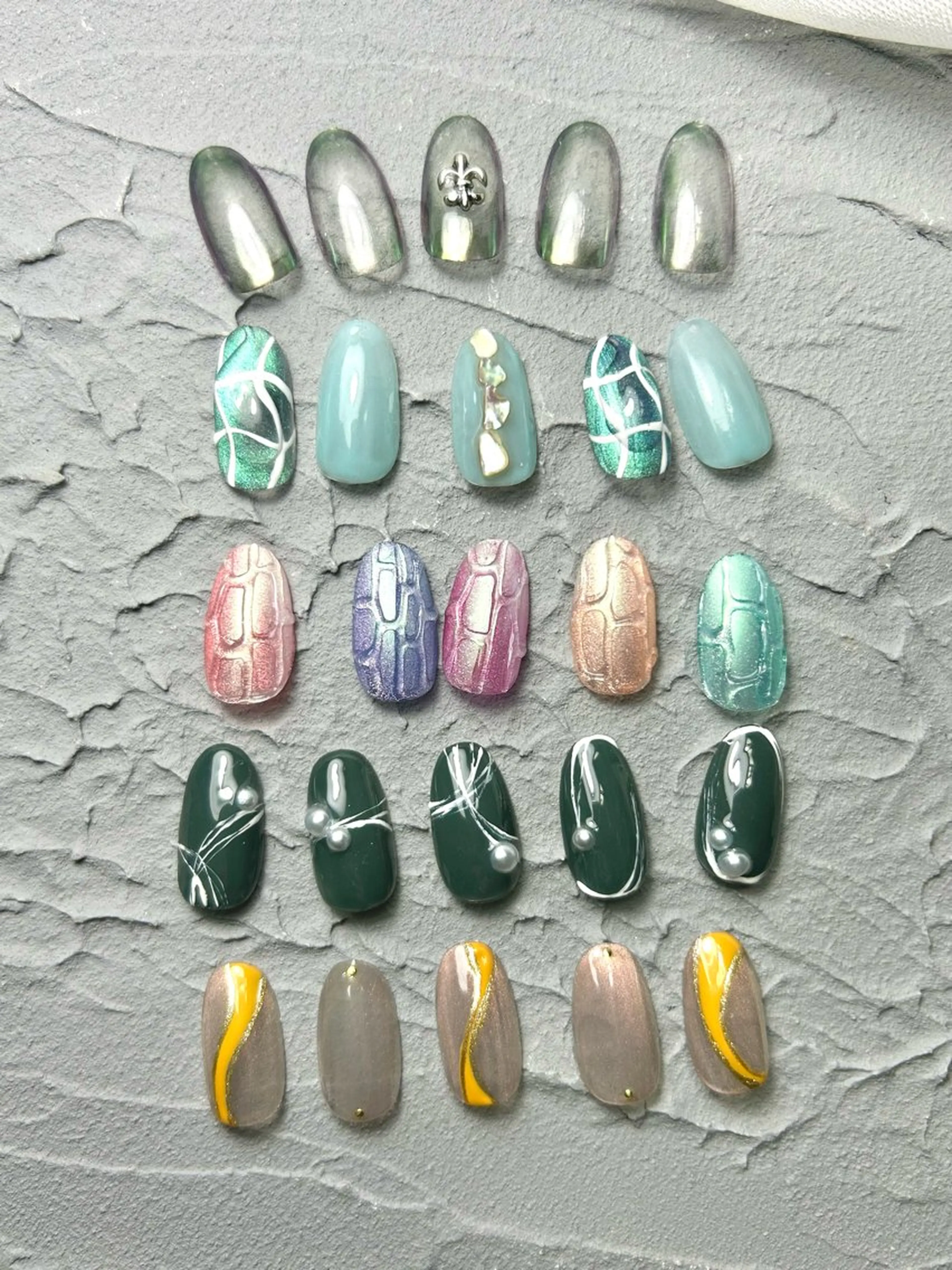 ネイル シンプルネイル ハンドネイル Nailsalon MONA.のネイルデザイン