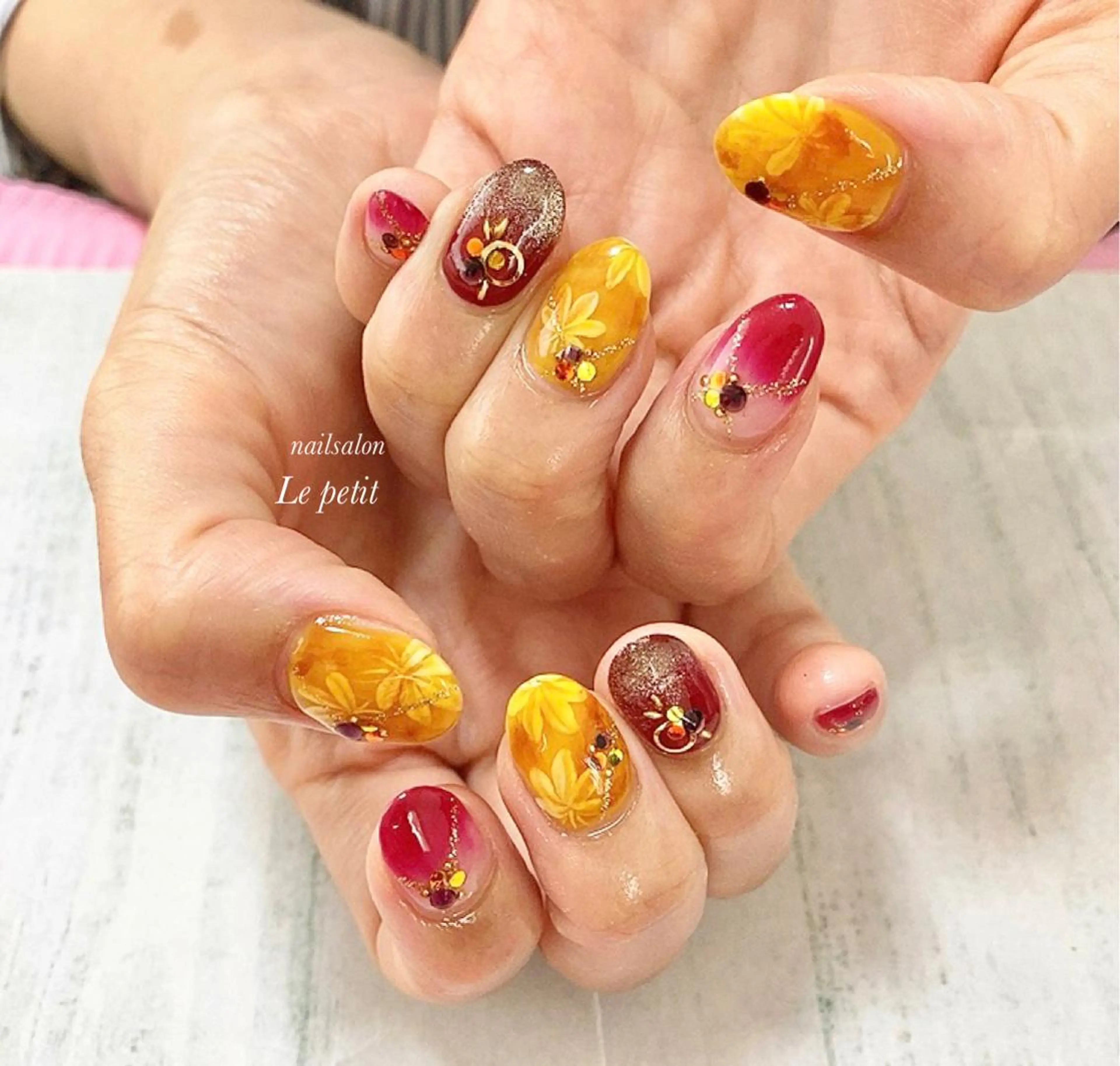 ネイル 石野 広佳のネイルデザイン