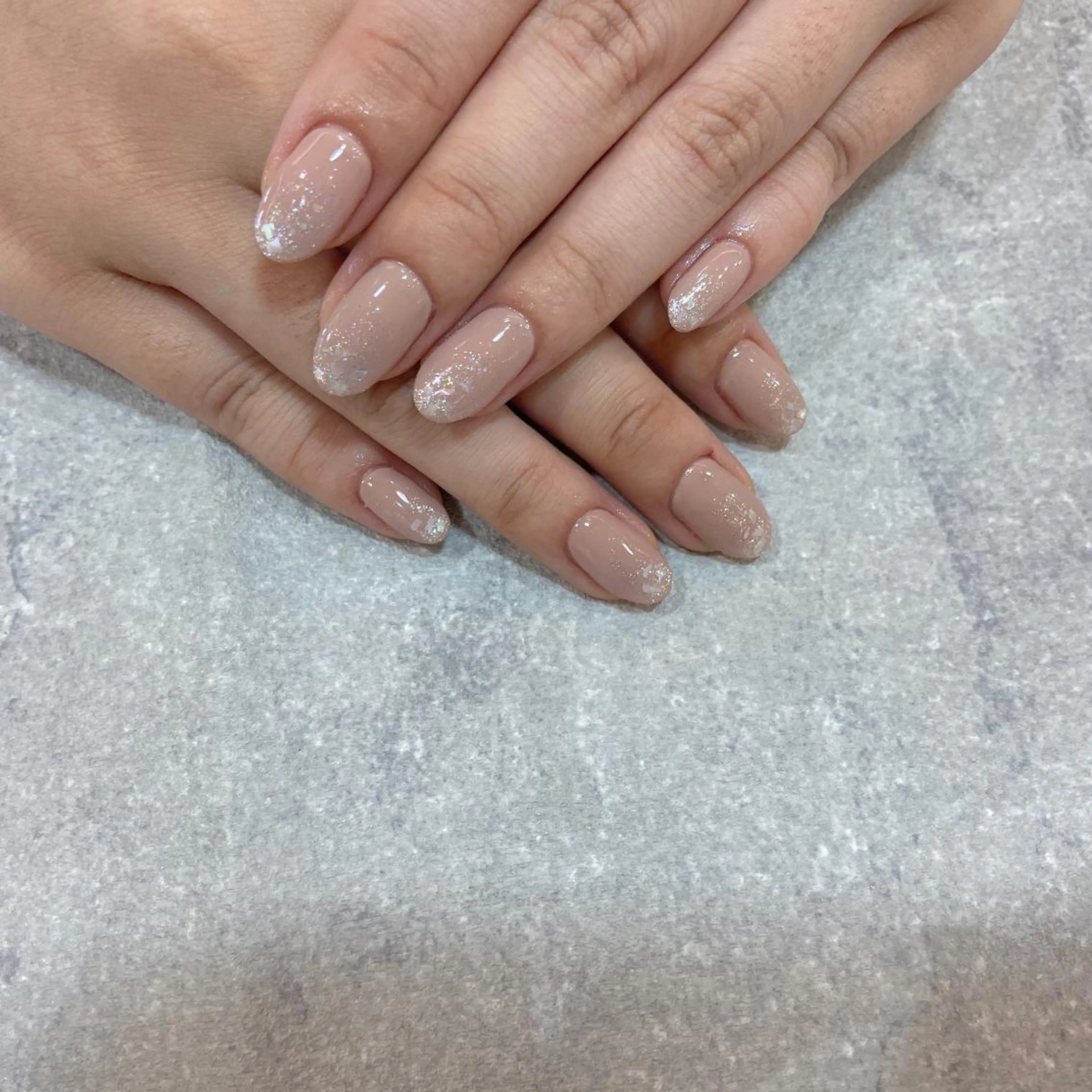 ネイル ラメ(グリッター) 𝕄𝕚𝕪𝕦🤍 自由が丘⌇パラジェルのネイルデザイン