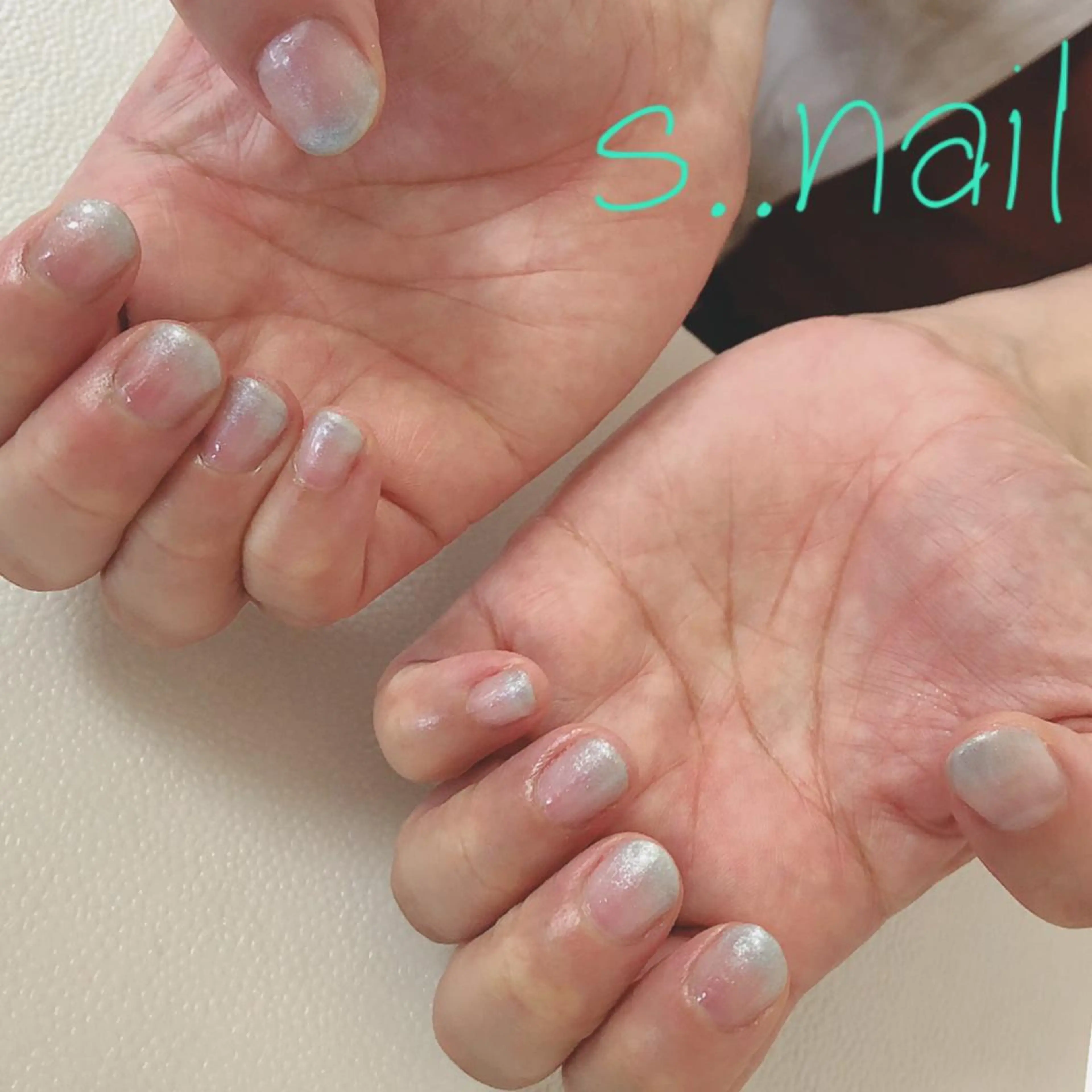 ネイル ジェルネイル グラデーション ラメ(グリッター) ラメグラデーション ハンドネイル フットネイル s..nail / MORITAのネイルデザイン