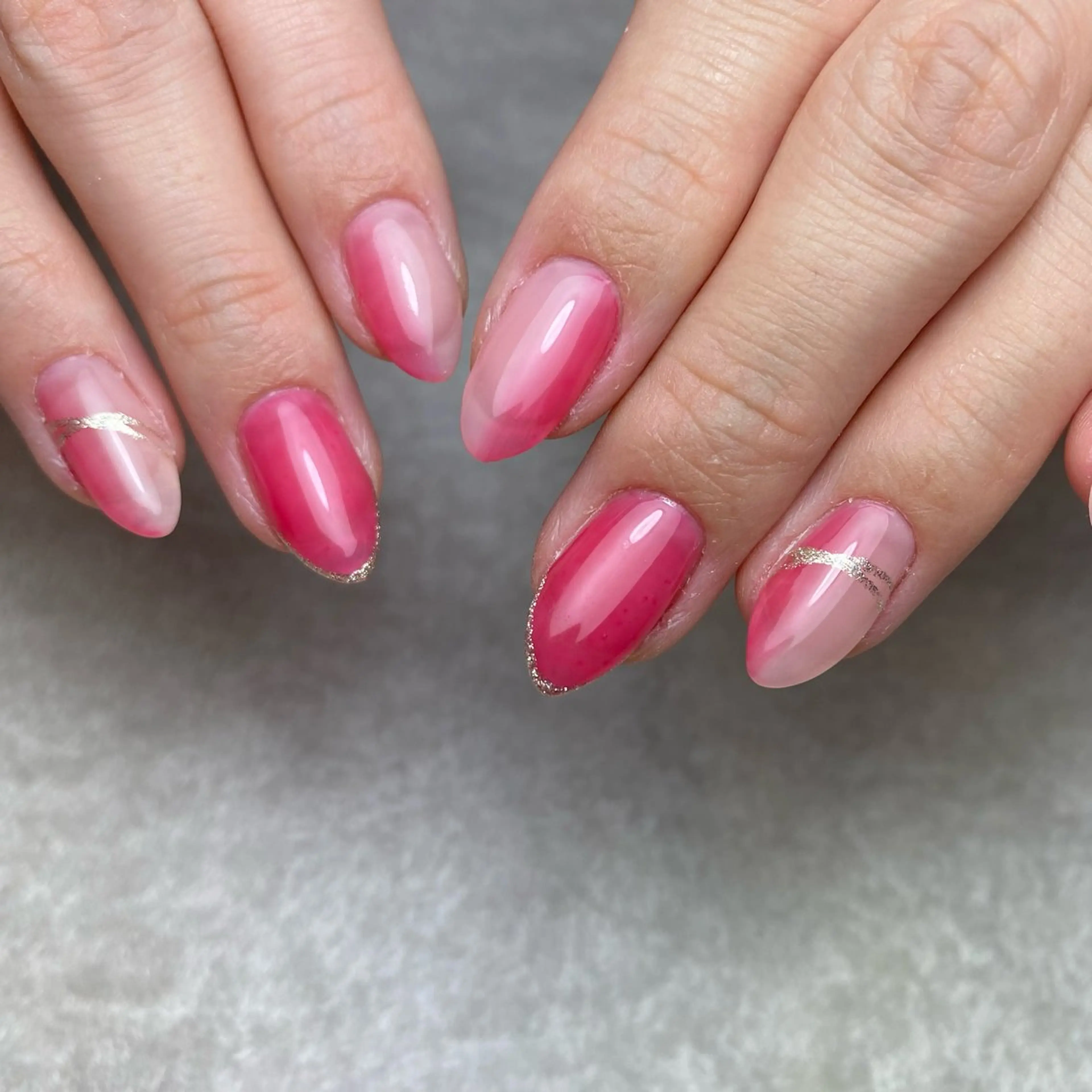 ネイル ジェルネイル グラデーション COCO+所属・COCO +のエステ・リラクイメージ