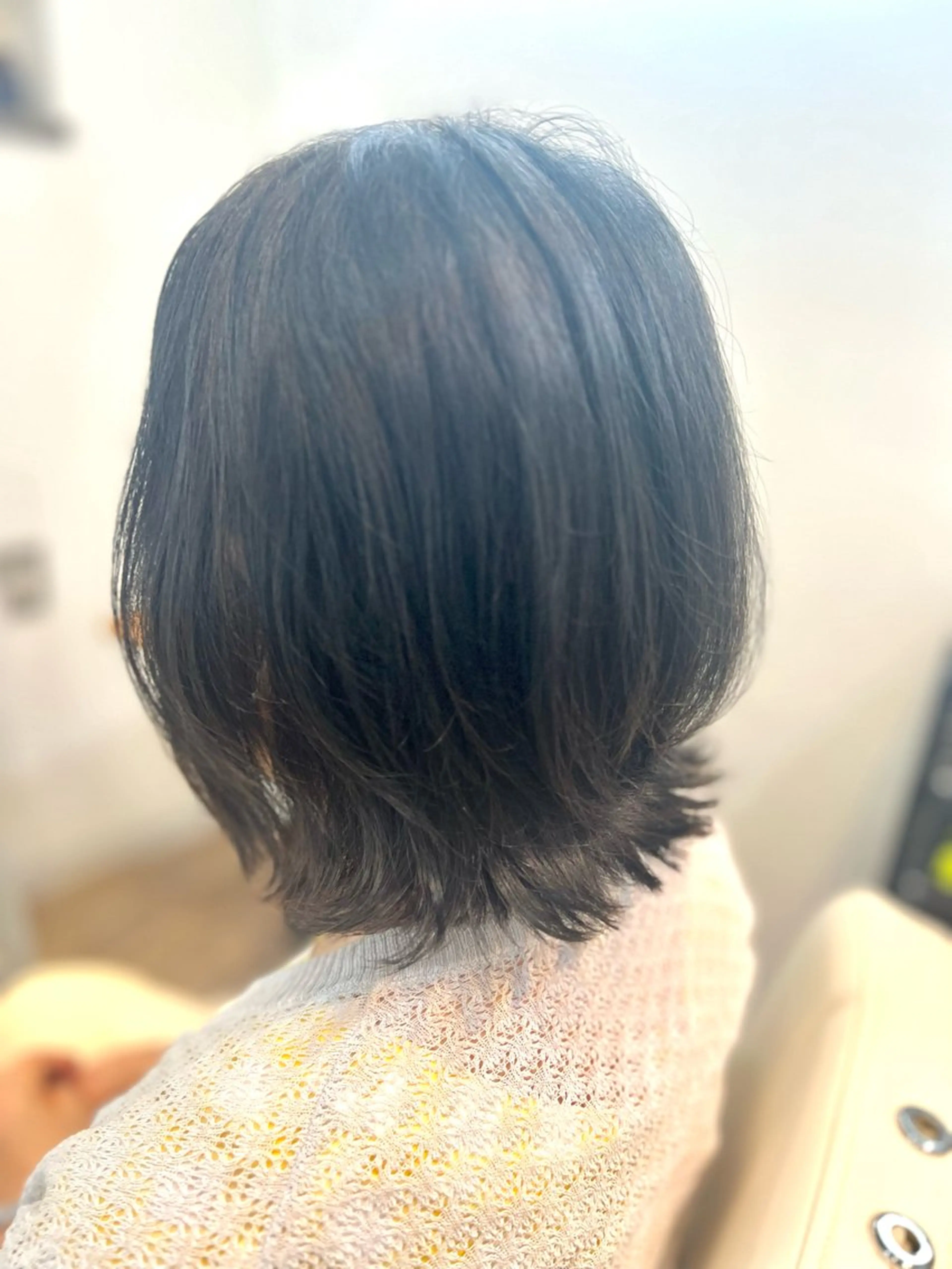 ミディアム レイヤーカット 佐藤 茉実のヘアスタイル