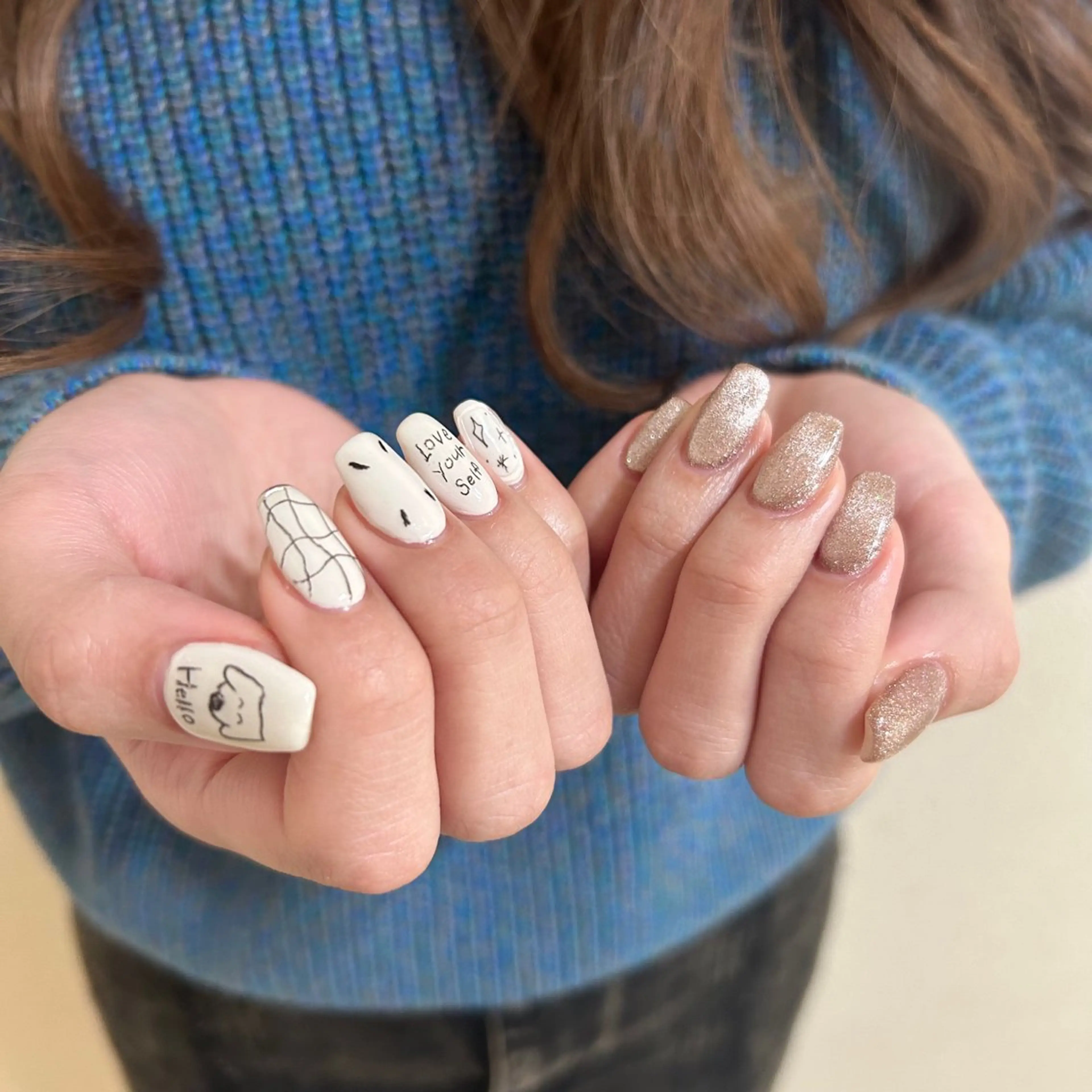 ネイル ブルー フットネイル ジェルネイル キラキラネイル 韓国ネイル RooM -produce by maynail-所属・RooM -mizuki-のネイルデザイン