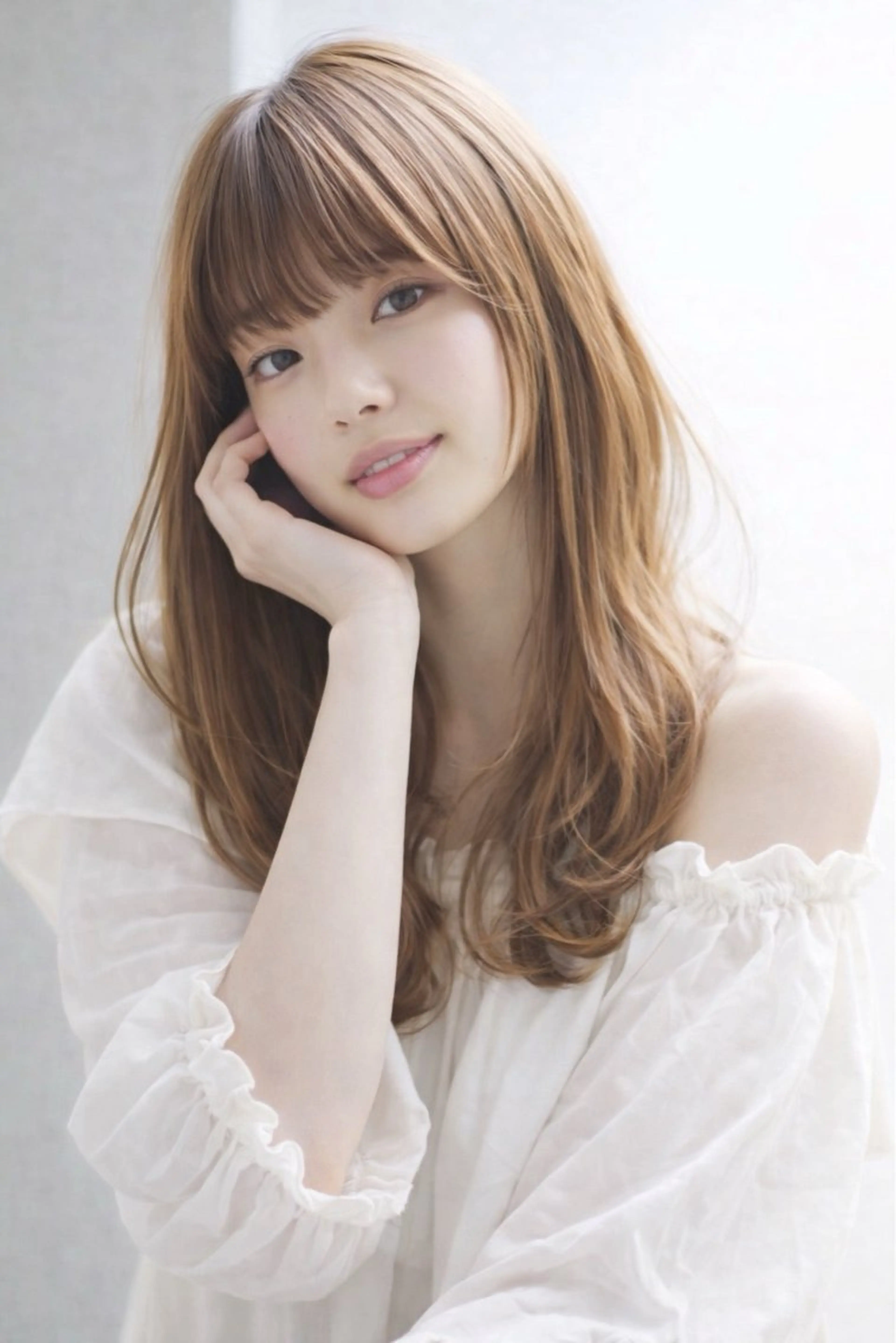 セミロング カラー ベージュカラー ブリーチ 透明感カラー イルミナカラー ブリーチなしカラー カット ヘアカラー トリートメント SALOWIN(サロウィン)広島並木通り所属・田村和範/似合わせ カラー/髪質改善のヘアスタイル