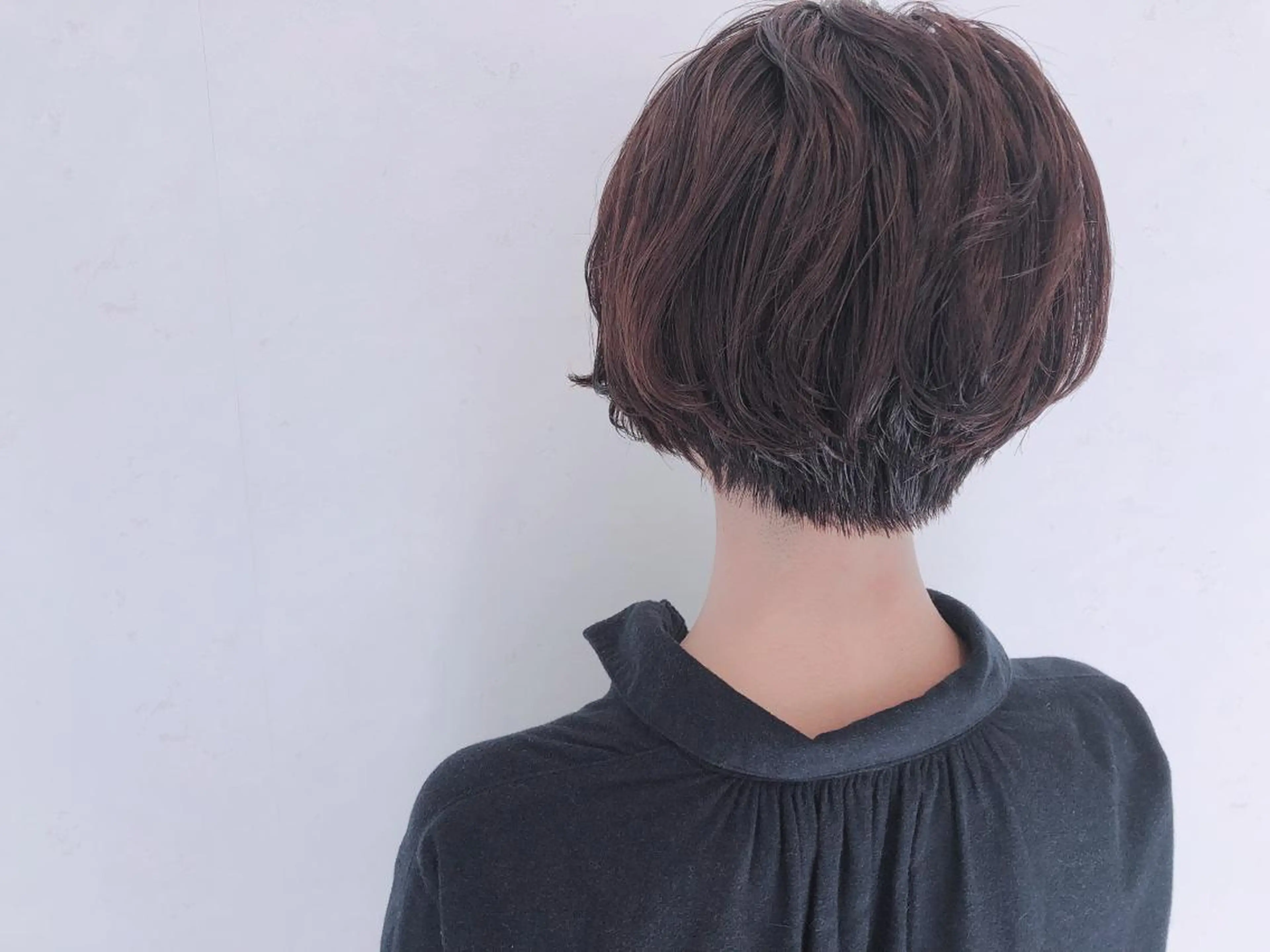 ショート カラー パーマ The book hand salon所属・伊藤 さやかのヘアスタイル