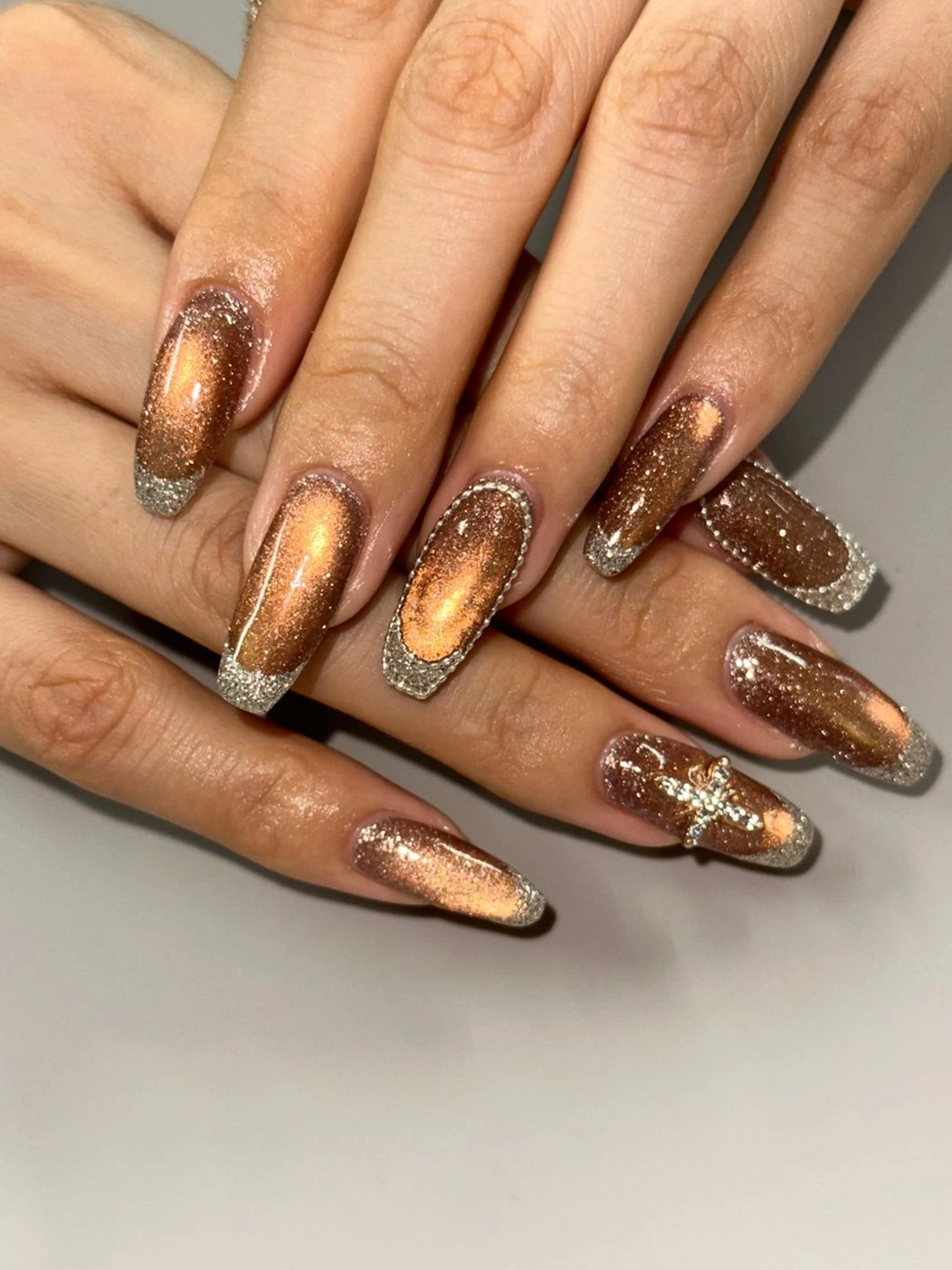 ネイル クレセントアイ MIUのネイルデザイン