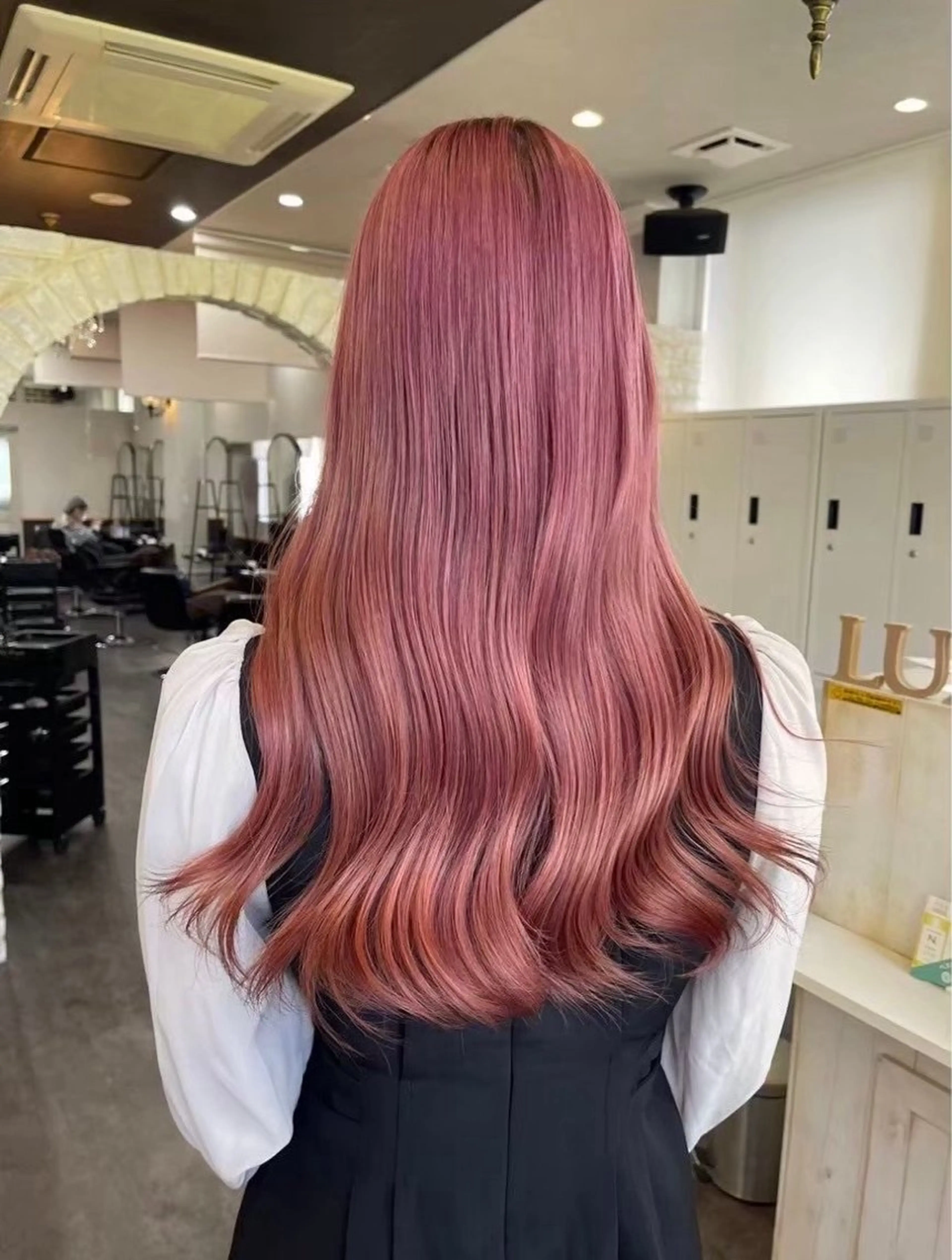 ロング Afinar／ Yuzumiのヘアスタイル