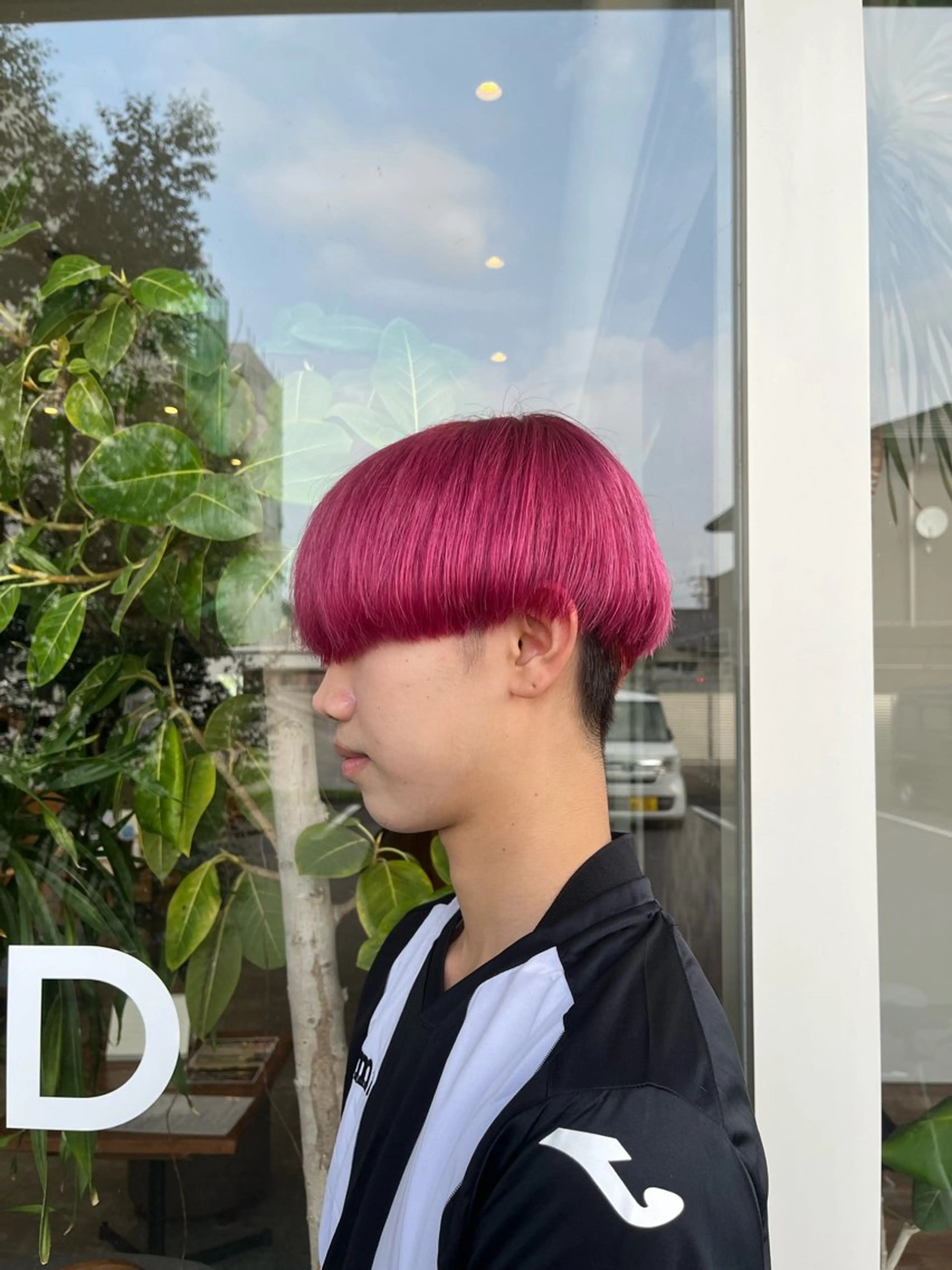 カラー ブリーチ ピンクカラー 山内 楓のヘアスタイル