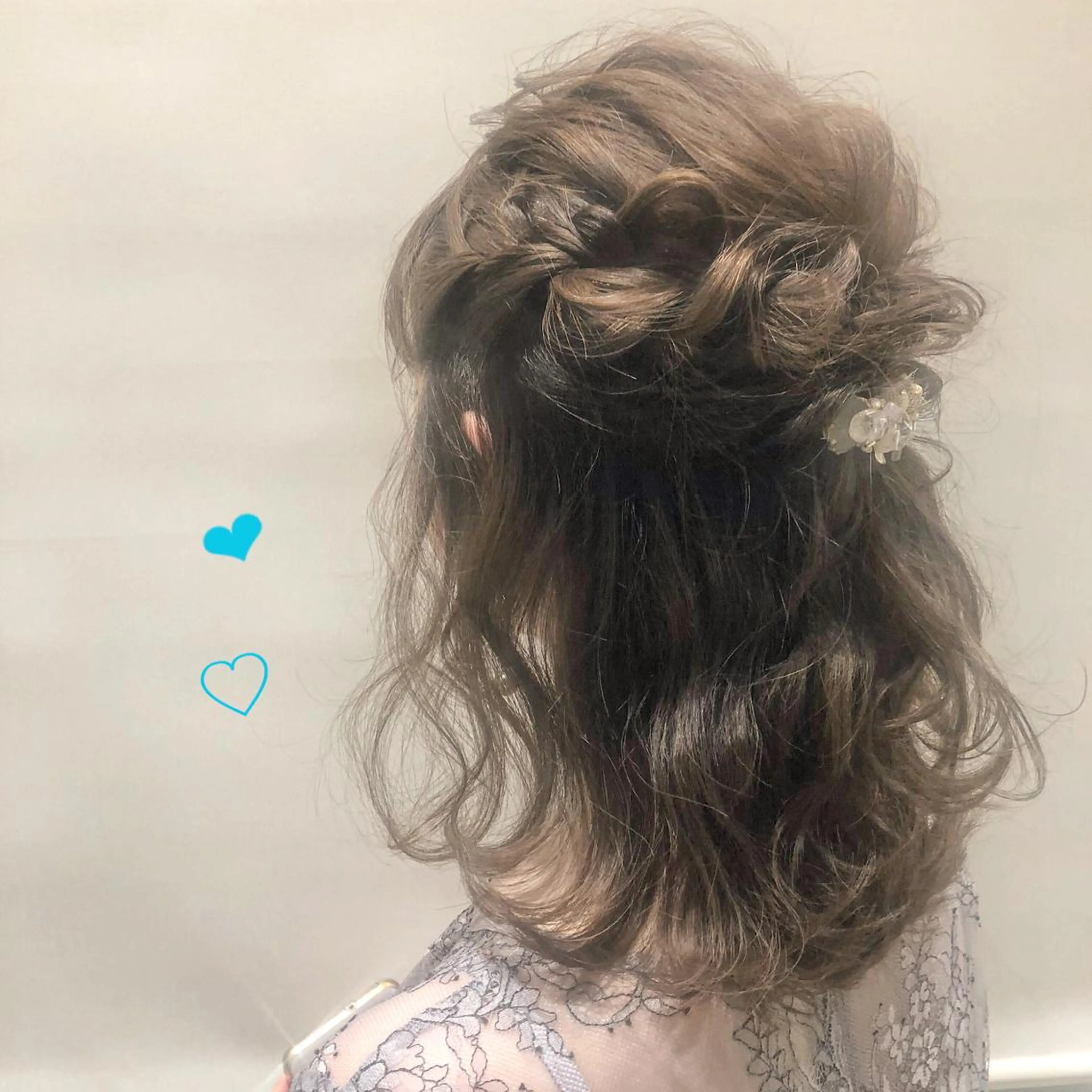 ミディアム カラー パーマ ヘアアレンジ ハーフアップ ヘアセット apish aoyama所属・武 愛子の眉毛・アイブロウイメージ