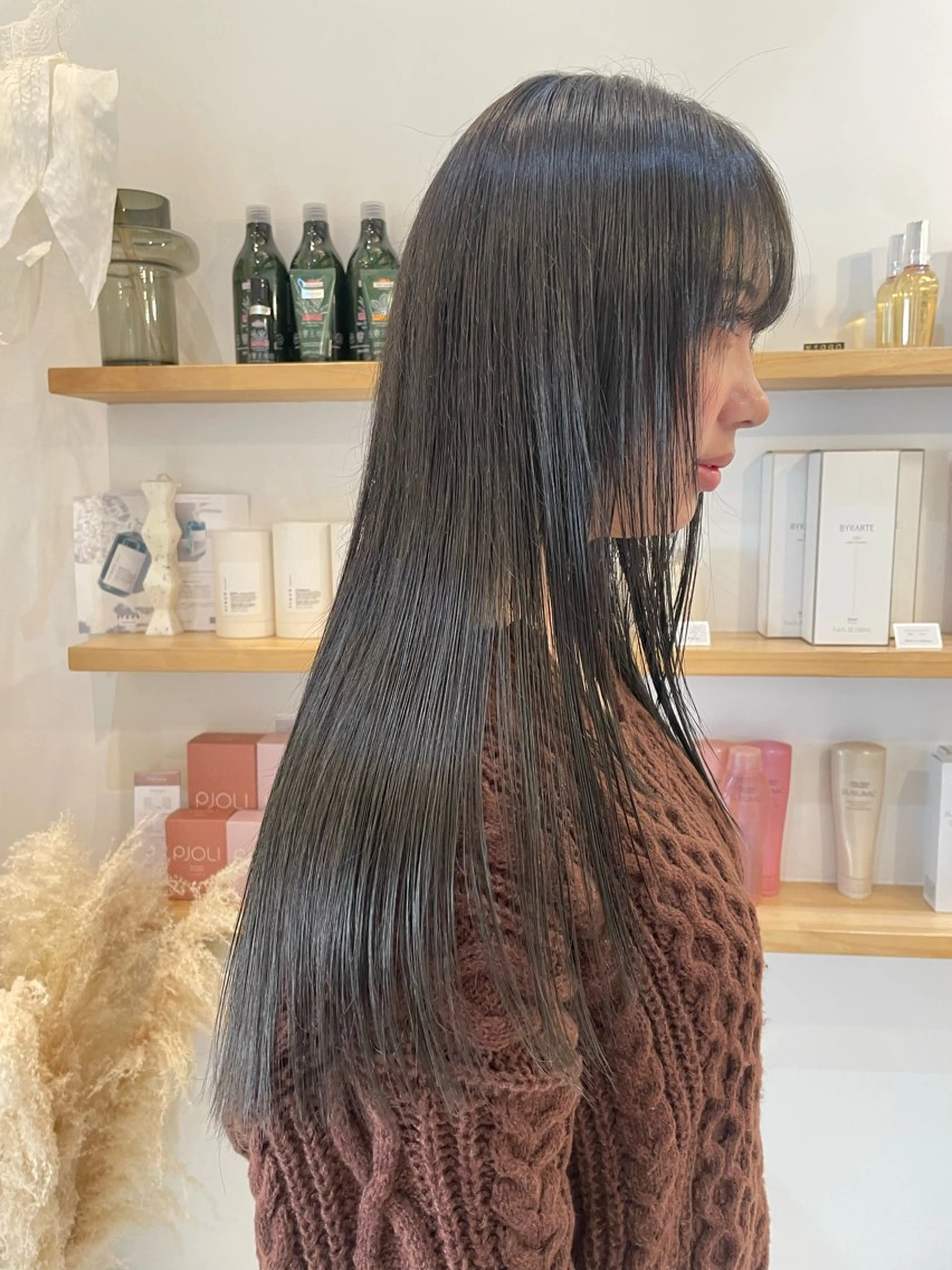 ロング カット ヘアカラー トリートメント diar平塚所属・倉川 結花のヘアスタイル