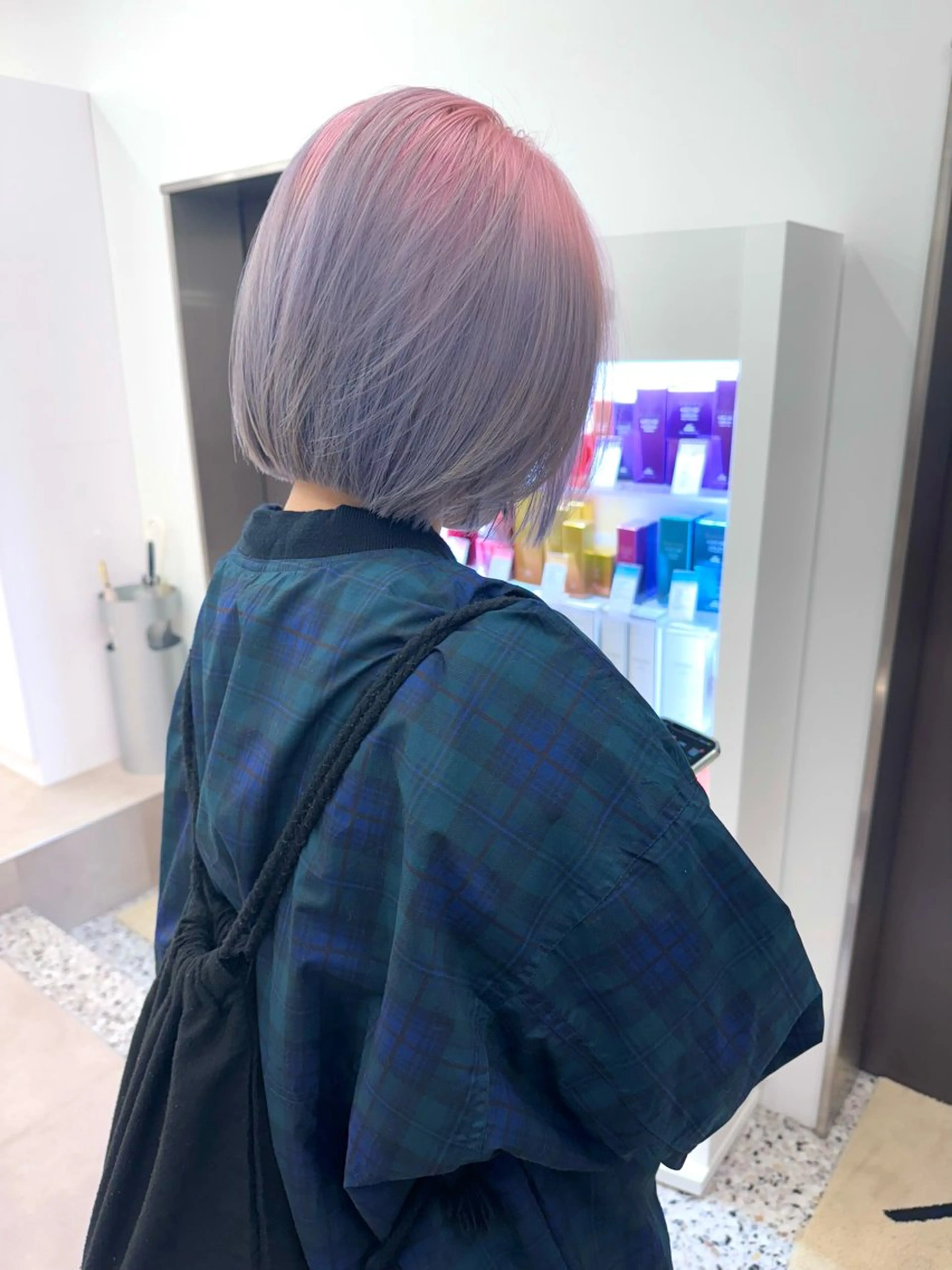 ショート ヘアカラー ✨ブリーチ/顔周り レイヤー¦YUKA✨のヘアスタイル