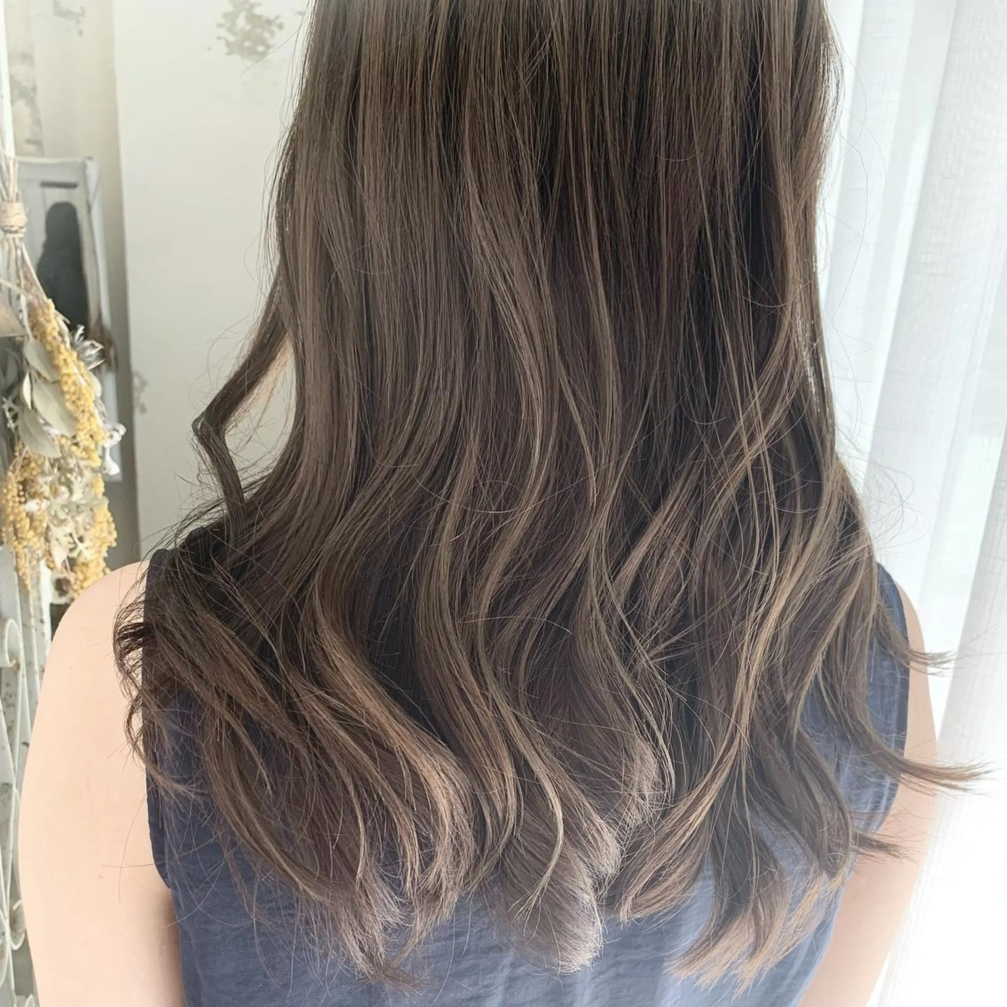 ロング カラー カット ヘアカラー fio マナミのヘアスタイル