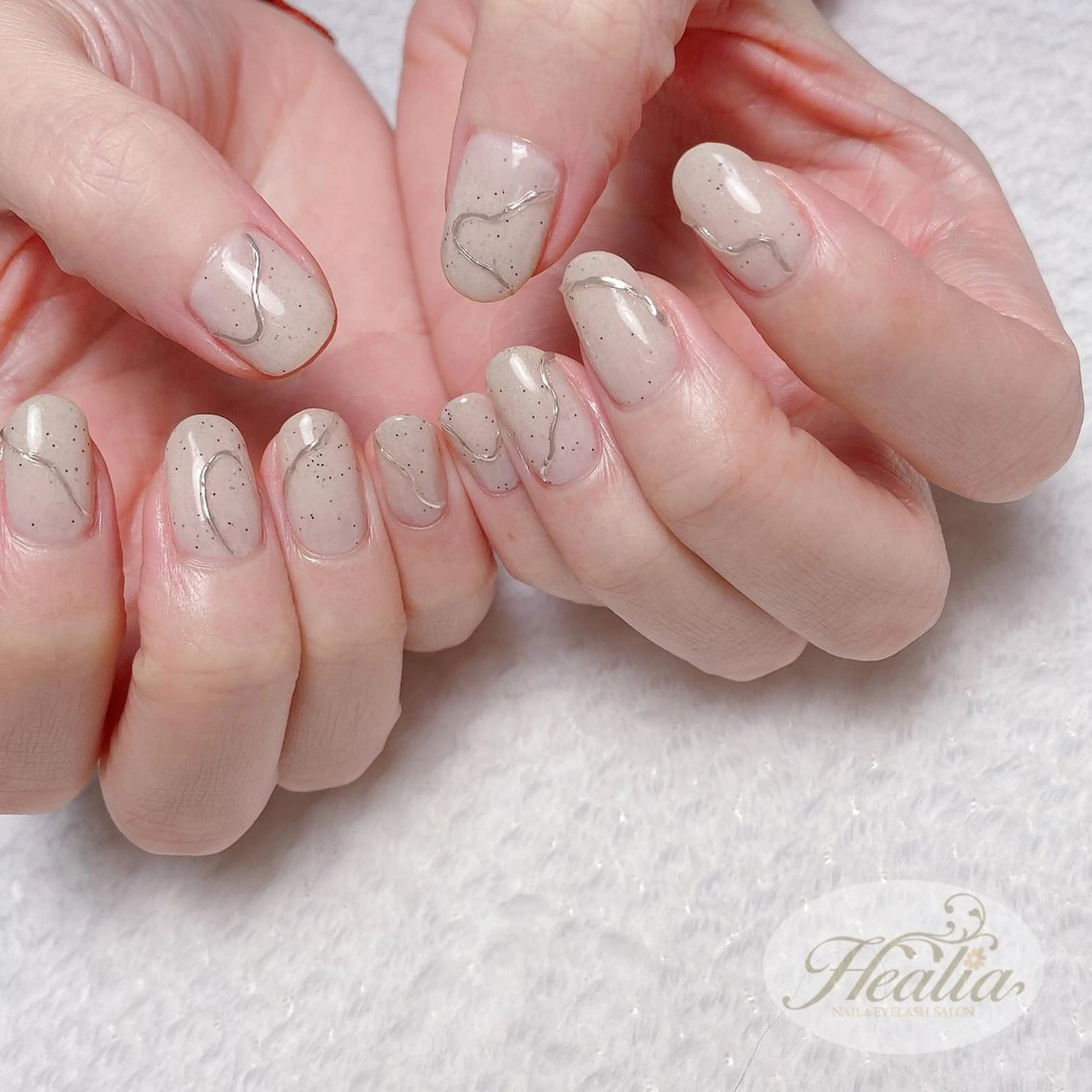 ネイル ミラーネイル ぷっくりネイル REMIA湘南台 TANABEのネイルデザイン