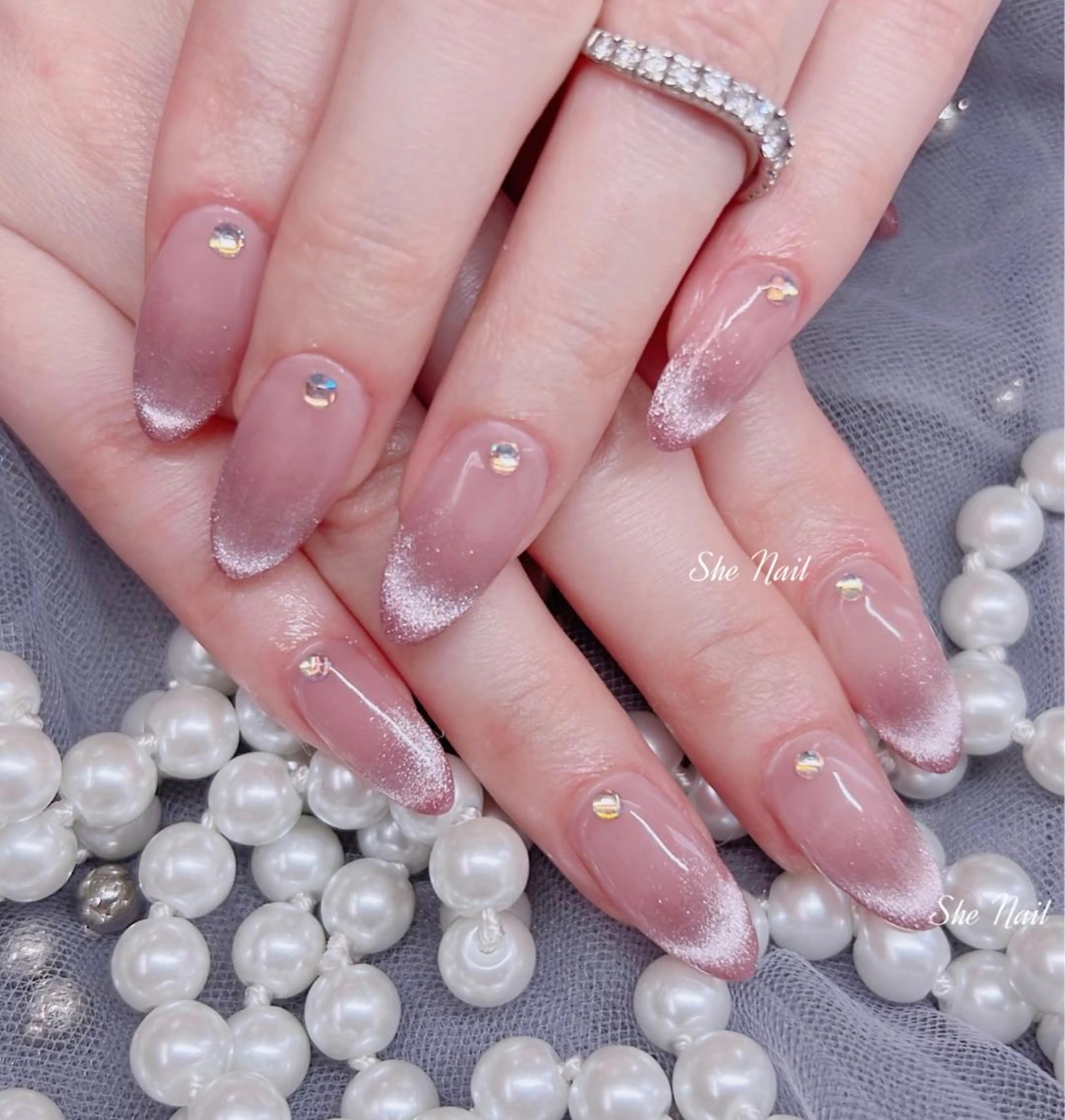 ネイル チークネイル 長さ出し マグネットネイル 持ち込み ワンカラーネイル She   Nail所属・ISA_ BELLAのネイルデザイン