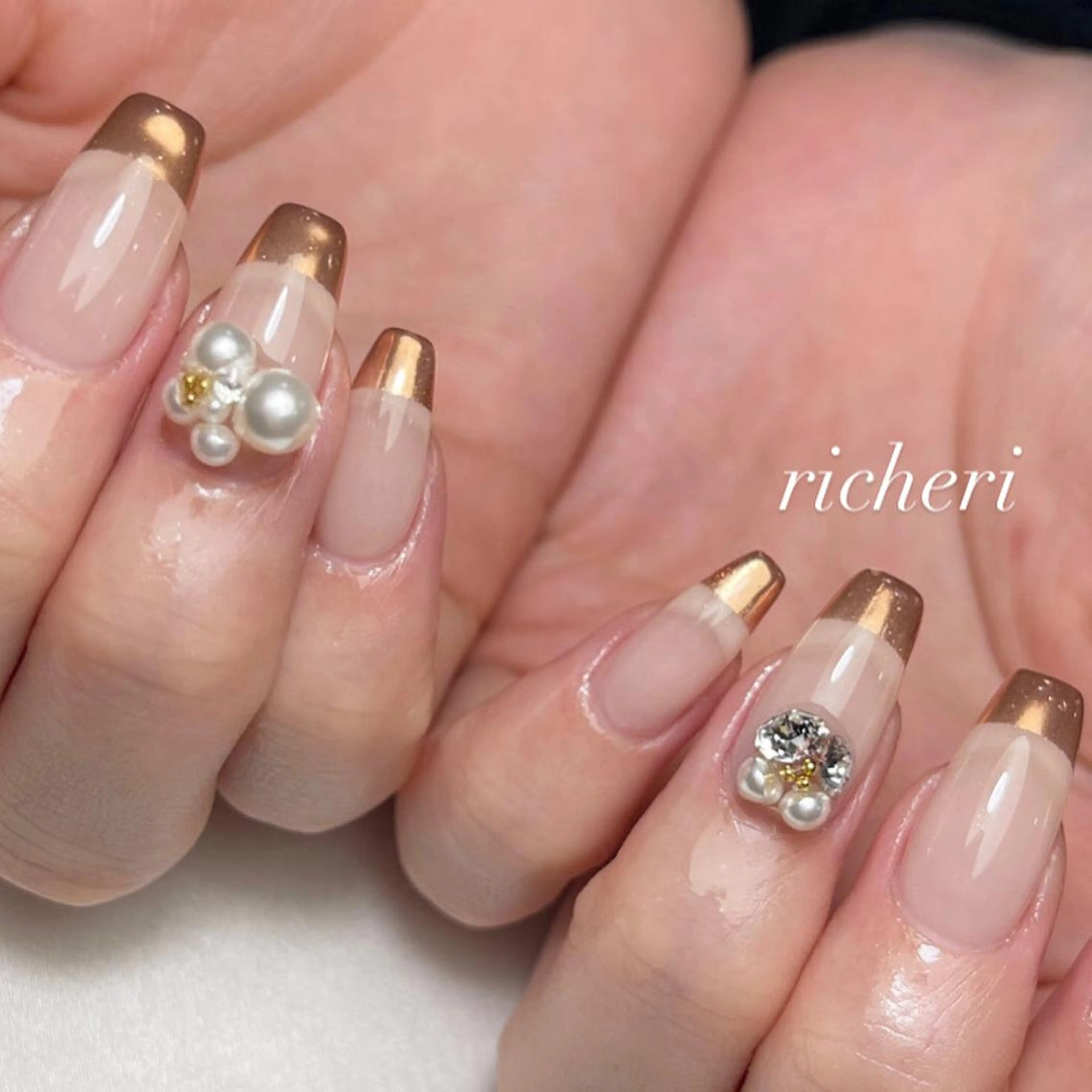 ミディアム ネイル ハンドネイル richeri beautyのエステ・リラクイメージ