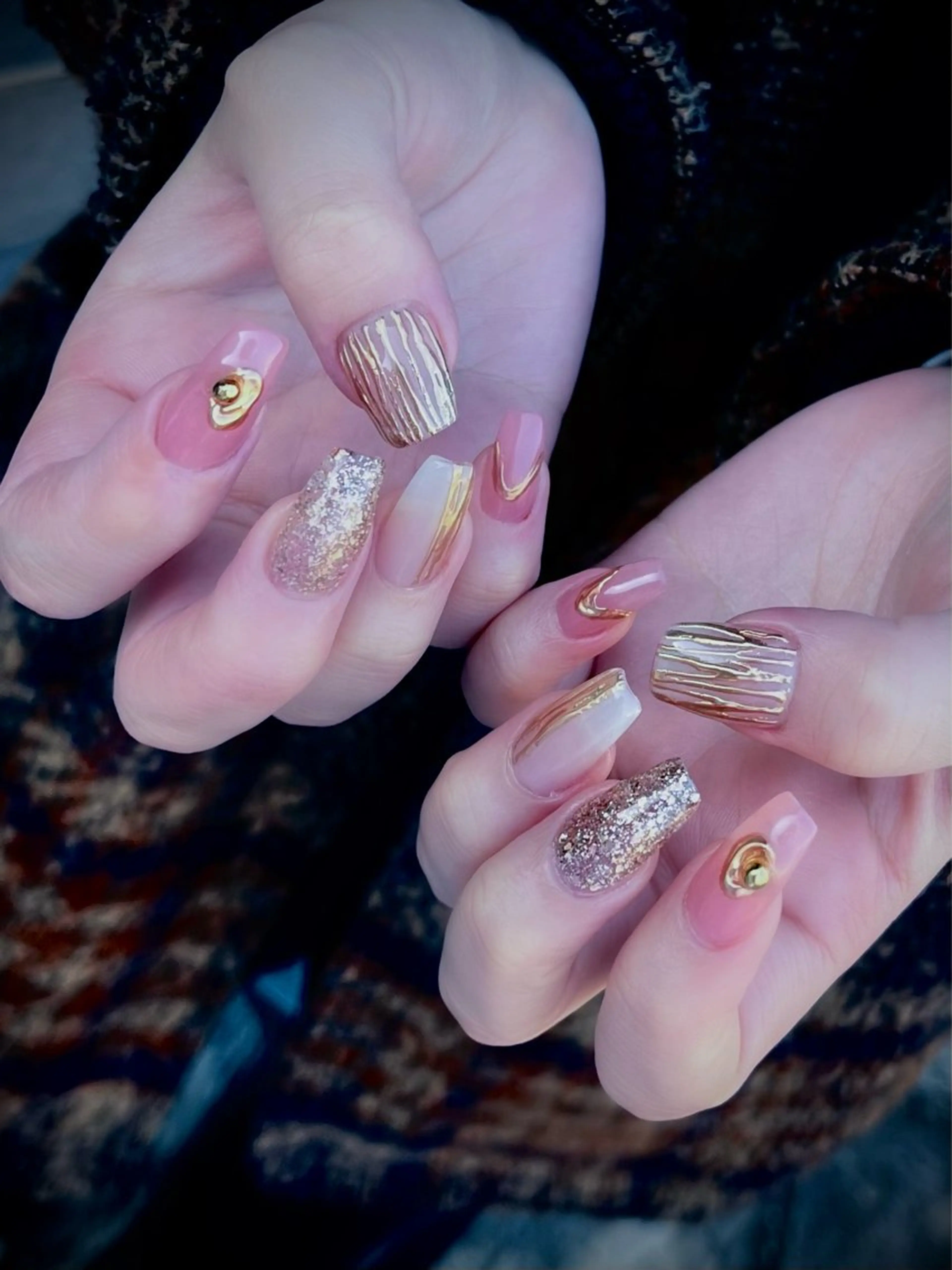 ネイル キラキラネイル マグネットネイル ワンカラーネイル スカルプネイル ワンホンネイル nine.🦋 YUKOのネイルデザイン