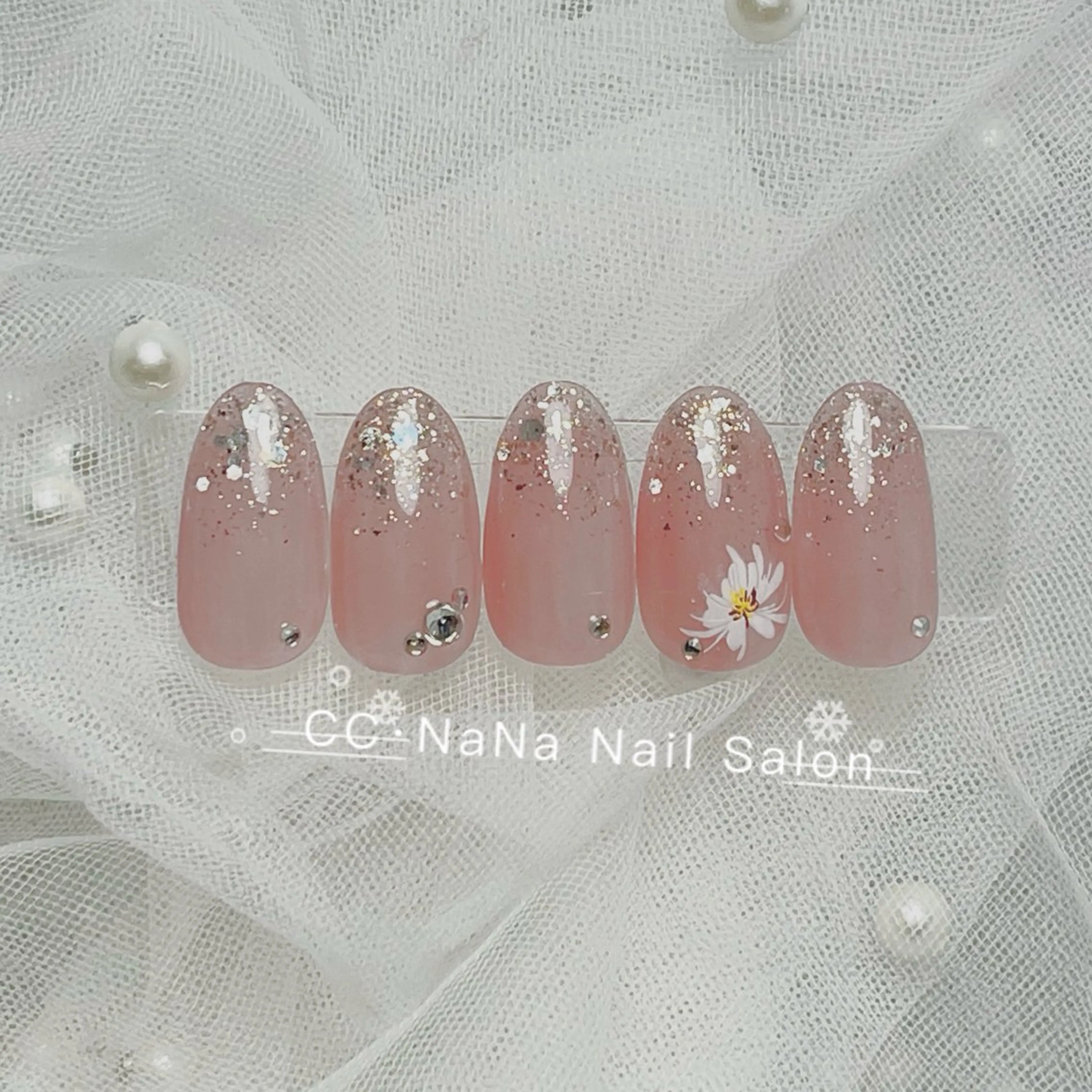 🉐【1日1名限定💓見れてる今お得】✨Newデザイン🌸お花ネイル☘️お花見ネイル🌸の写真