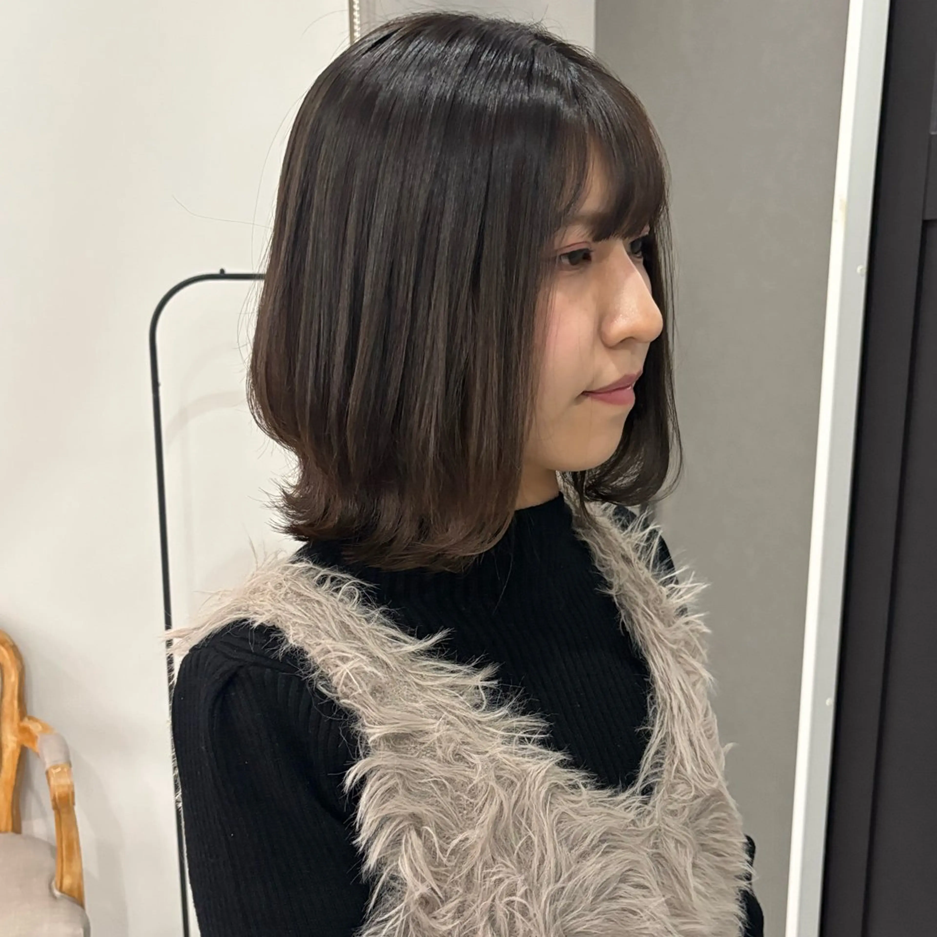 ミディアム カラー 透明感カラー CHEMIR所属・安田 萌菜のヘアスタイル