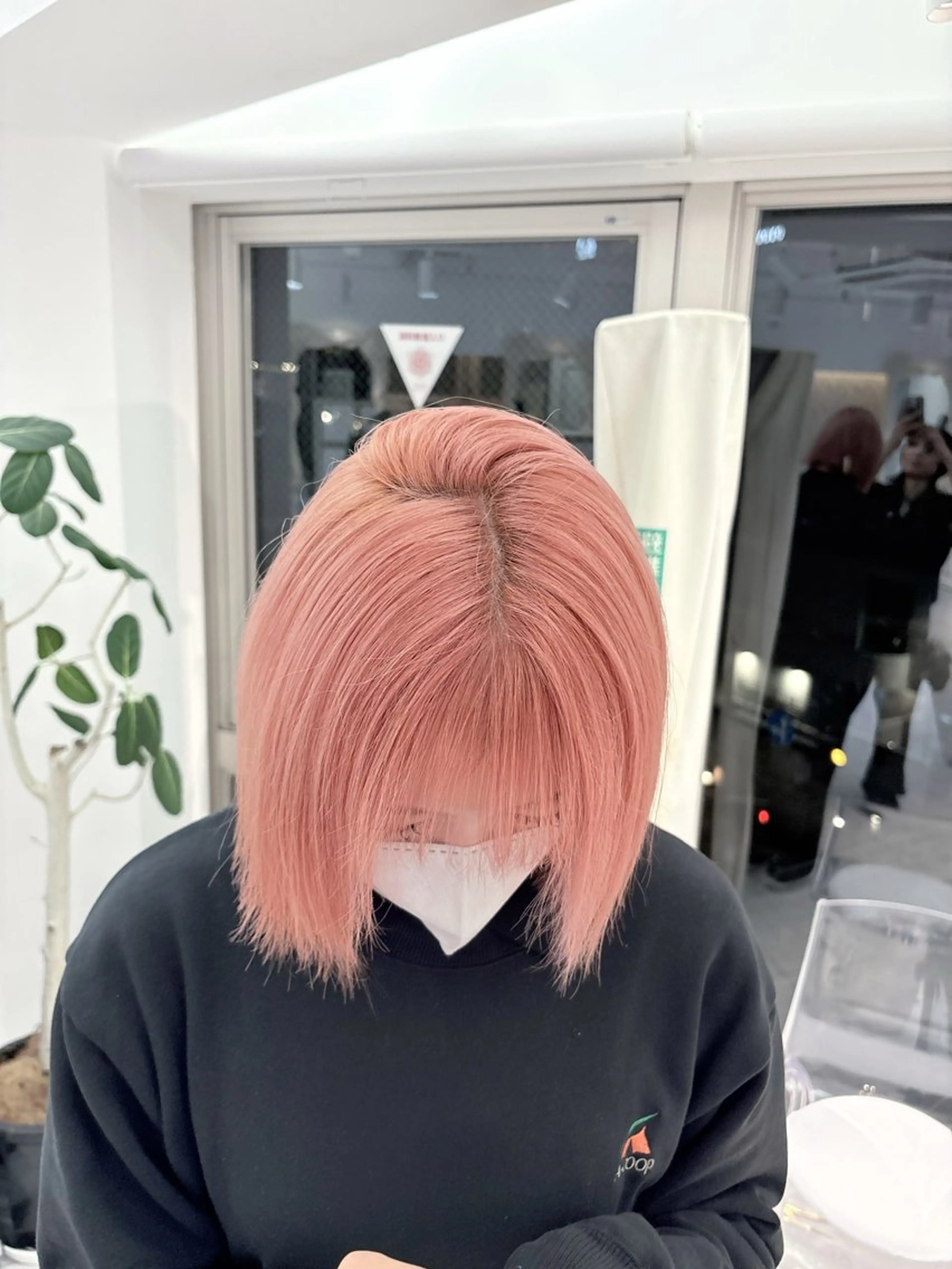 ミディアム カラー ブリーチ レイヤーカット/瀬川 琴音のヘアスタイル