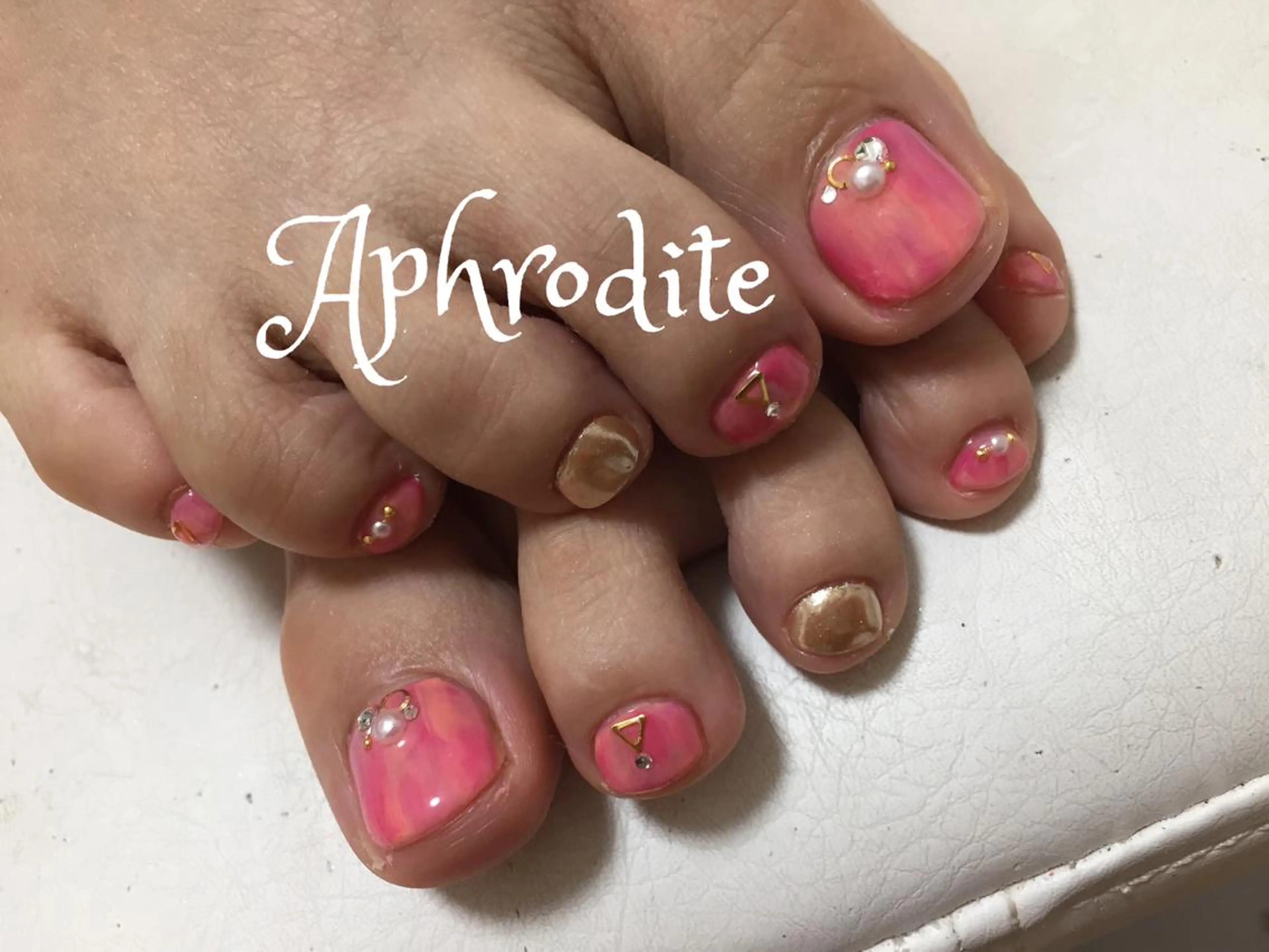 ネイル ミラーネイル 春ネイル Aphrodite パラジェル認定サロンのネイルデザイン