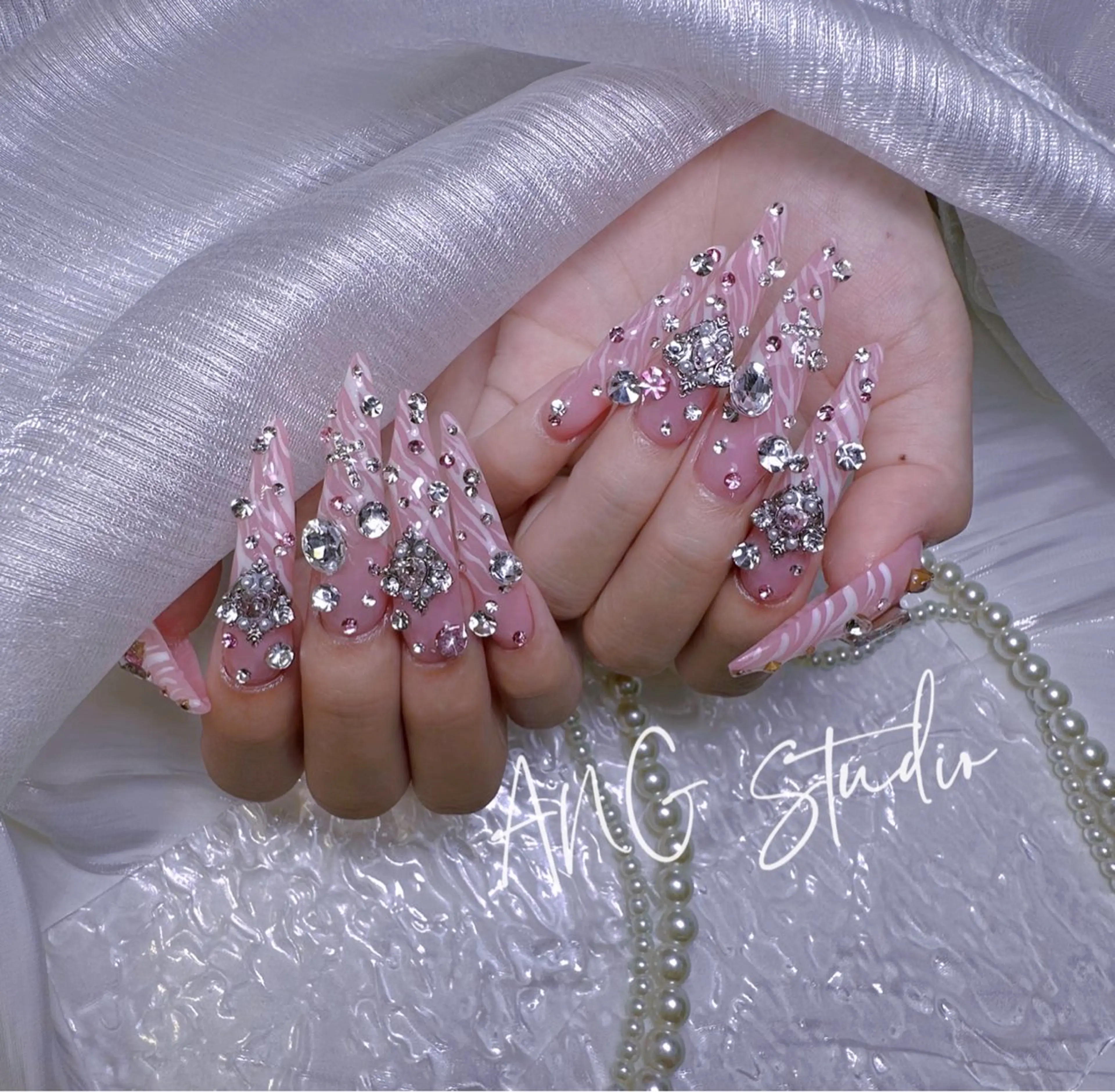 ネイル ハンドネイル ハンドケア ANG Studioのネイルデザイン