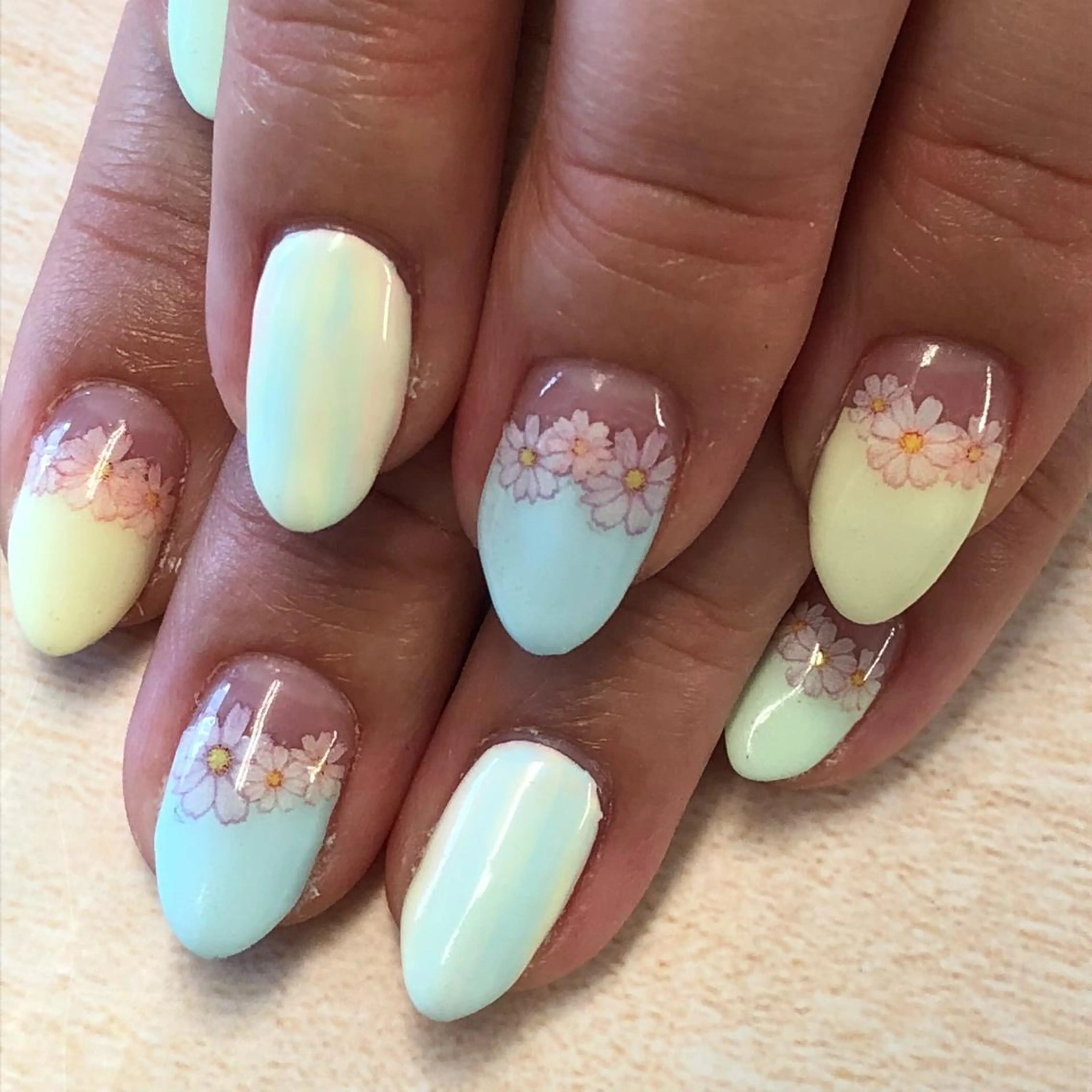 ネイル パステルネイル 春ネイル KIREIE NAILSのネイルデザイン