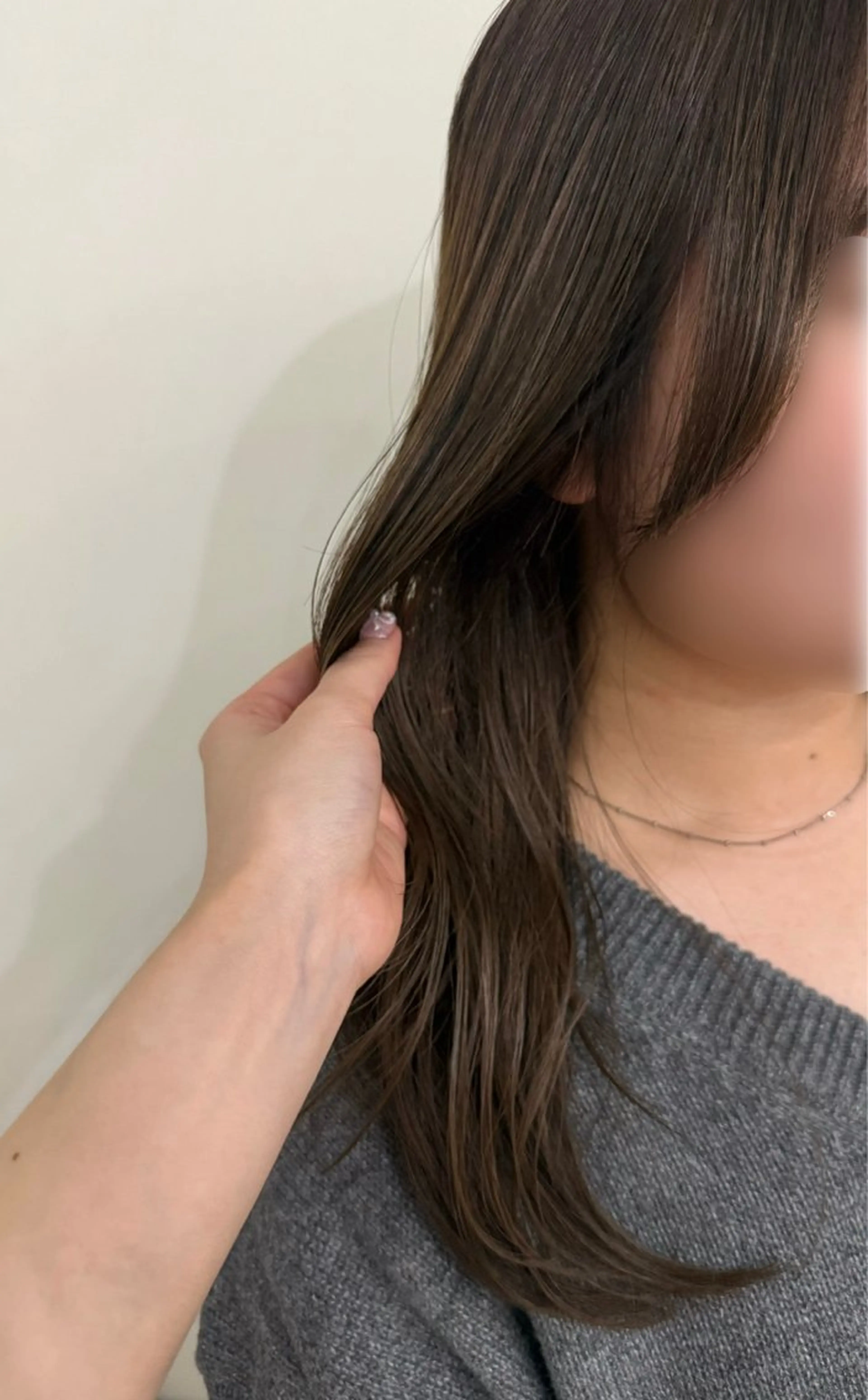 カラー ベージュカラー オリーブベージュ ヘアカラー Rinka/レイヤー /透明感カラーのヘアスタイル