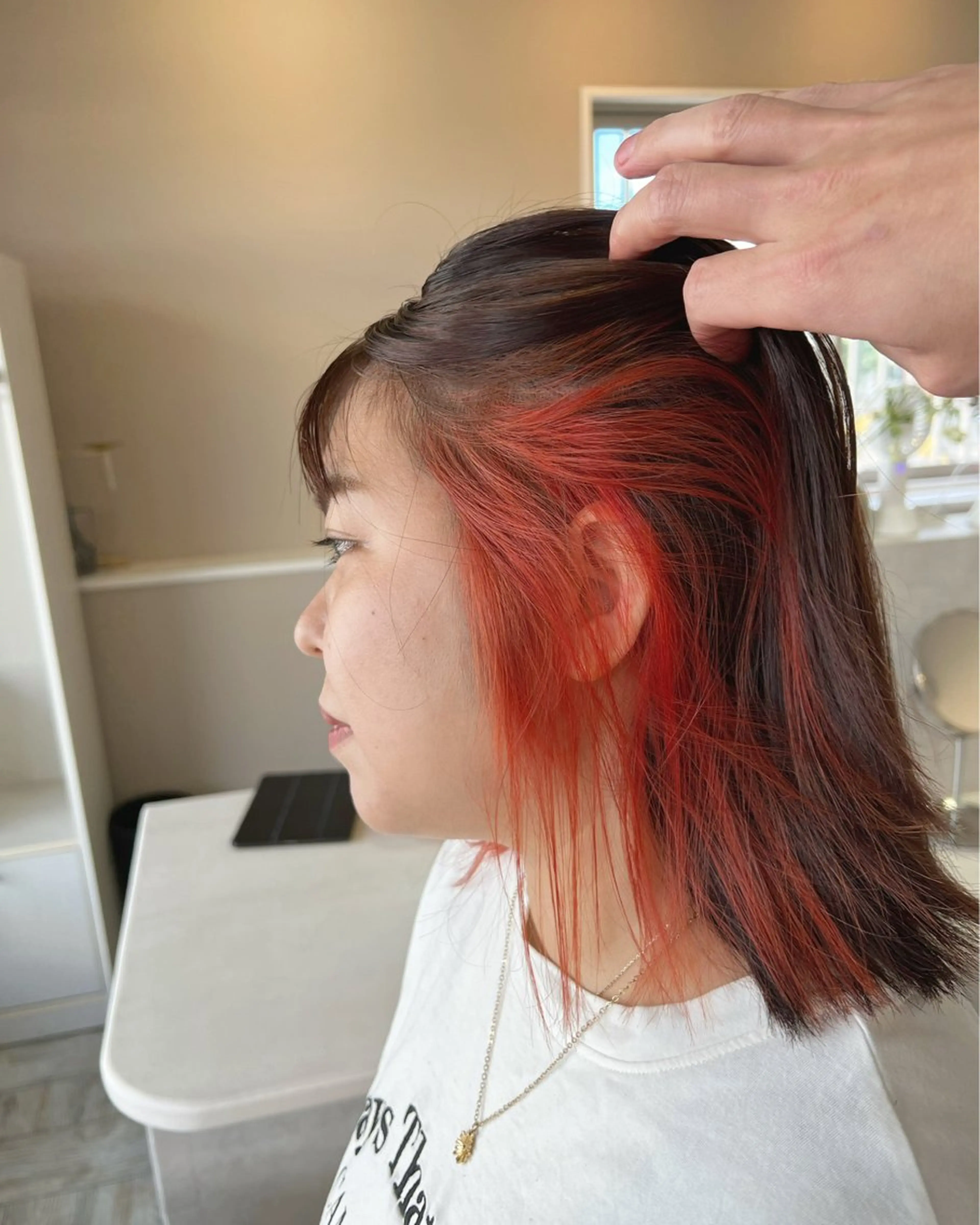 ミディアム カラー テトネ タカシのヘアスタイル