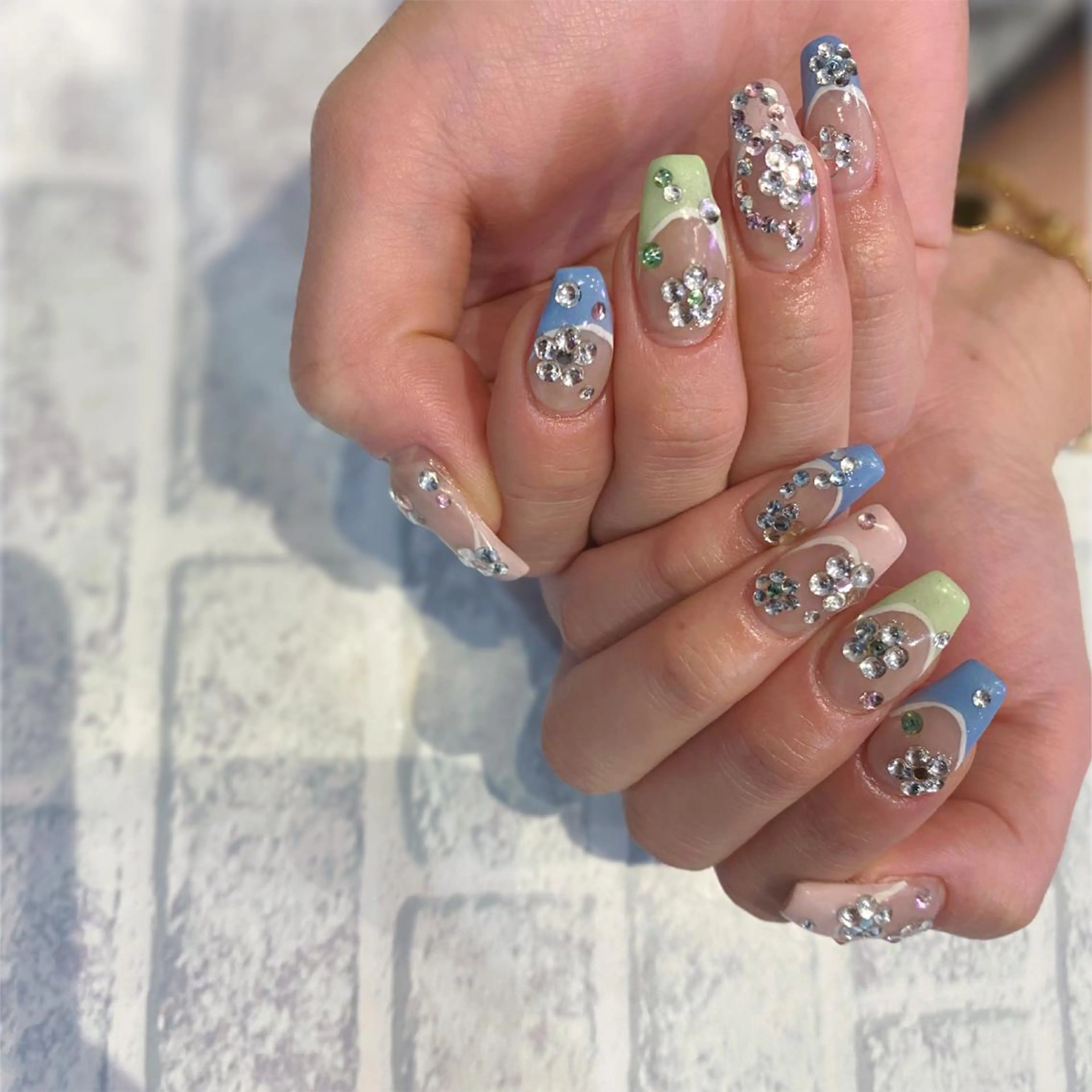 ネイル MADIA所属・momo .のネイルデザイン