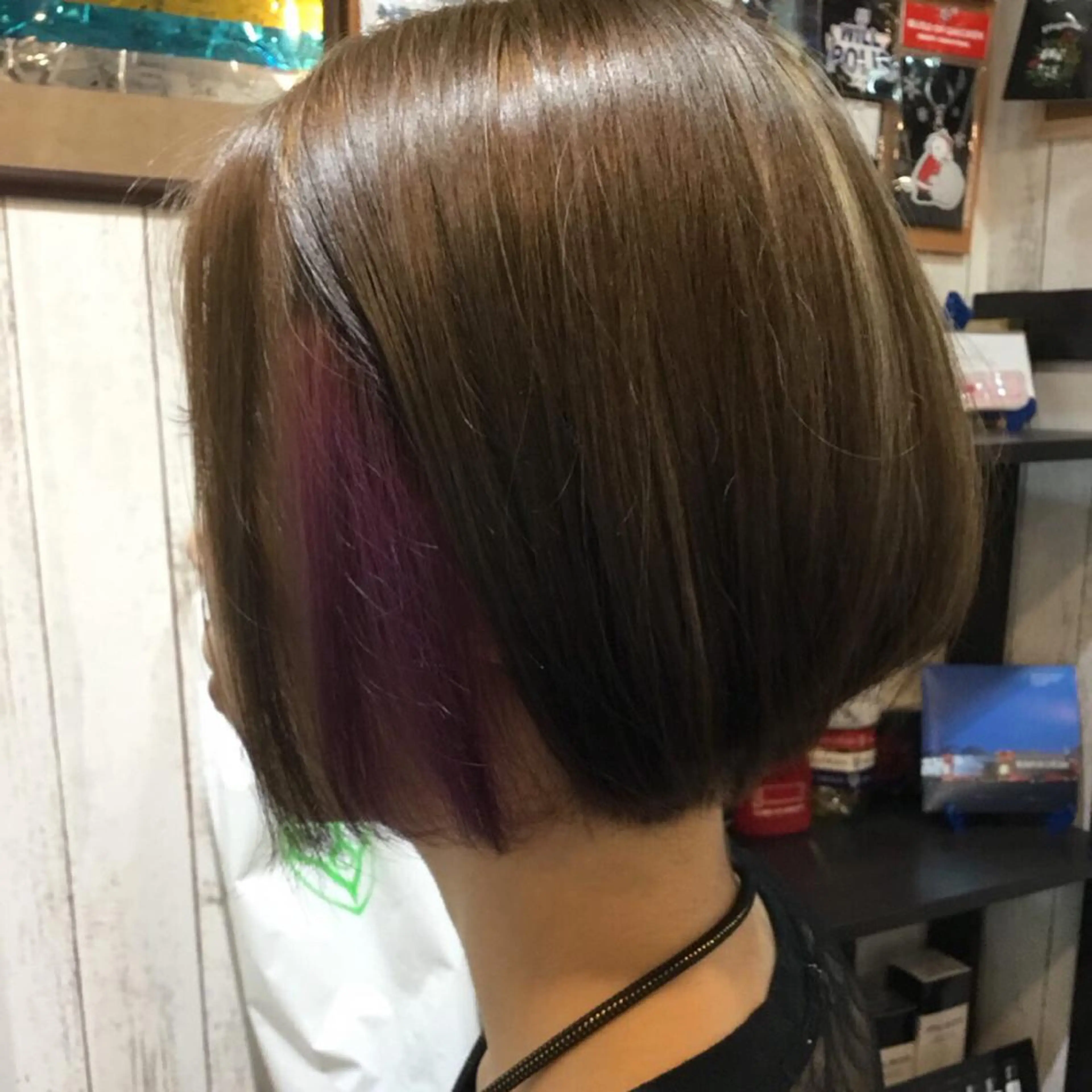 ショート カラー embrace エンブレイスのヘアスタイル