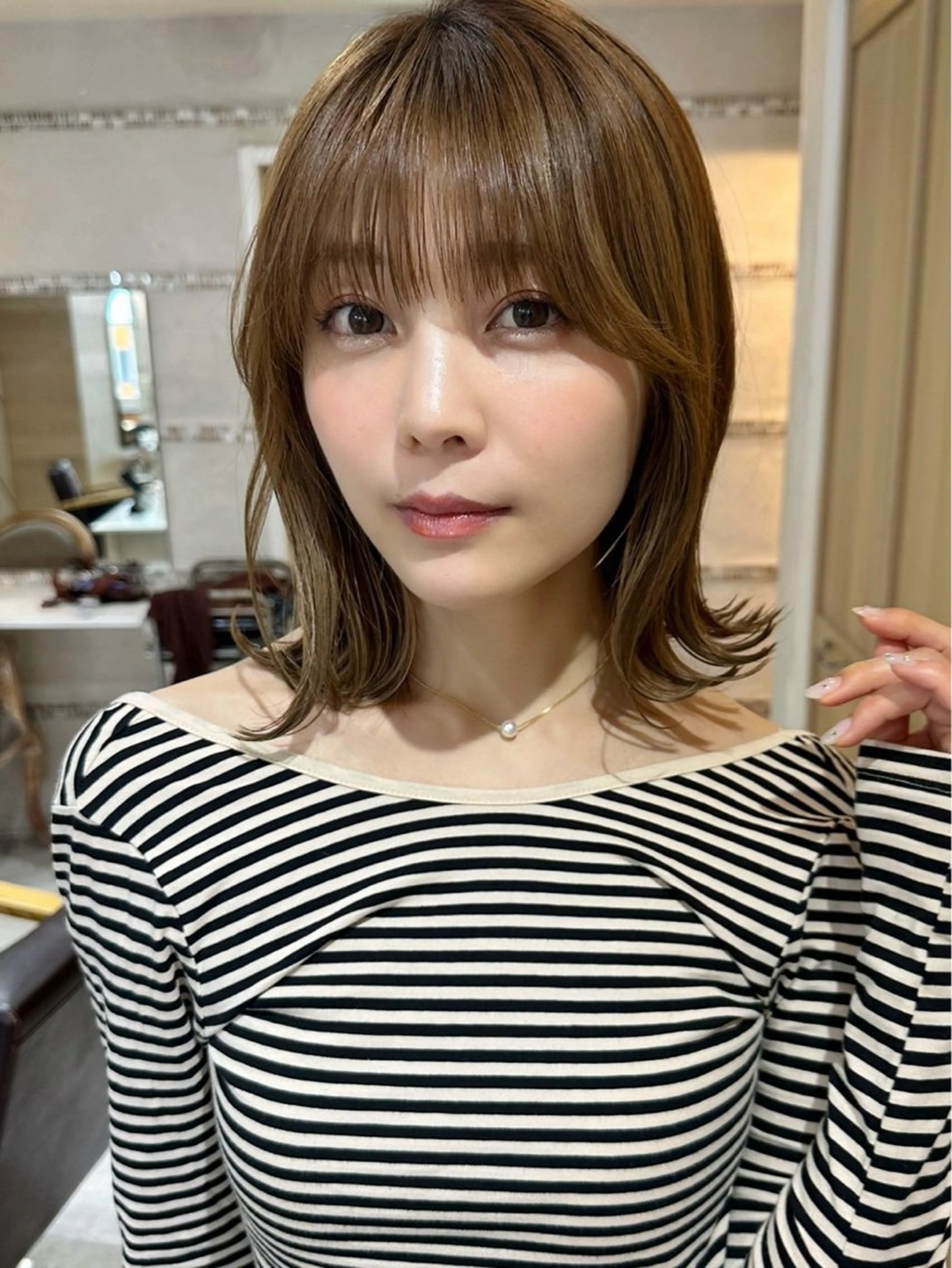 ミディアム ボブ 外ハネヘア 似合わせヘア/ボブ/ ミディアム/Takaのヘアスタイル