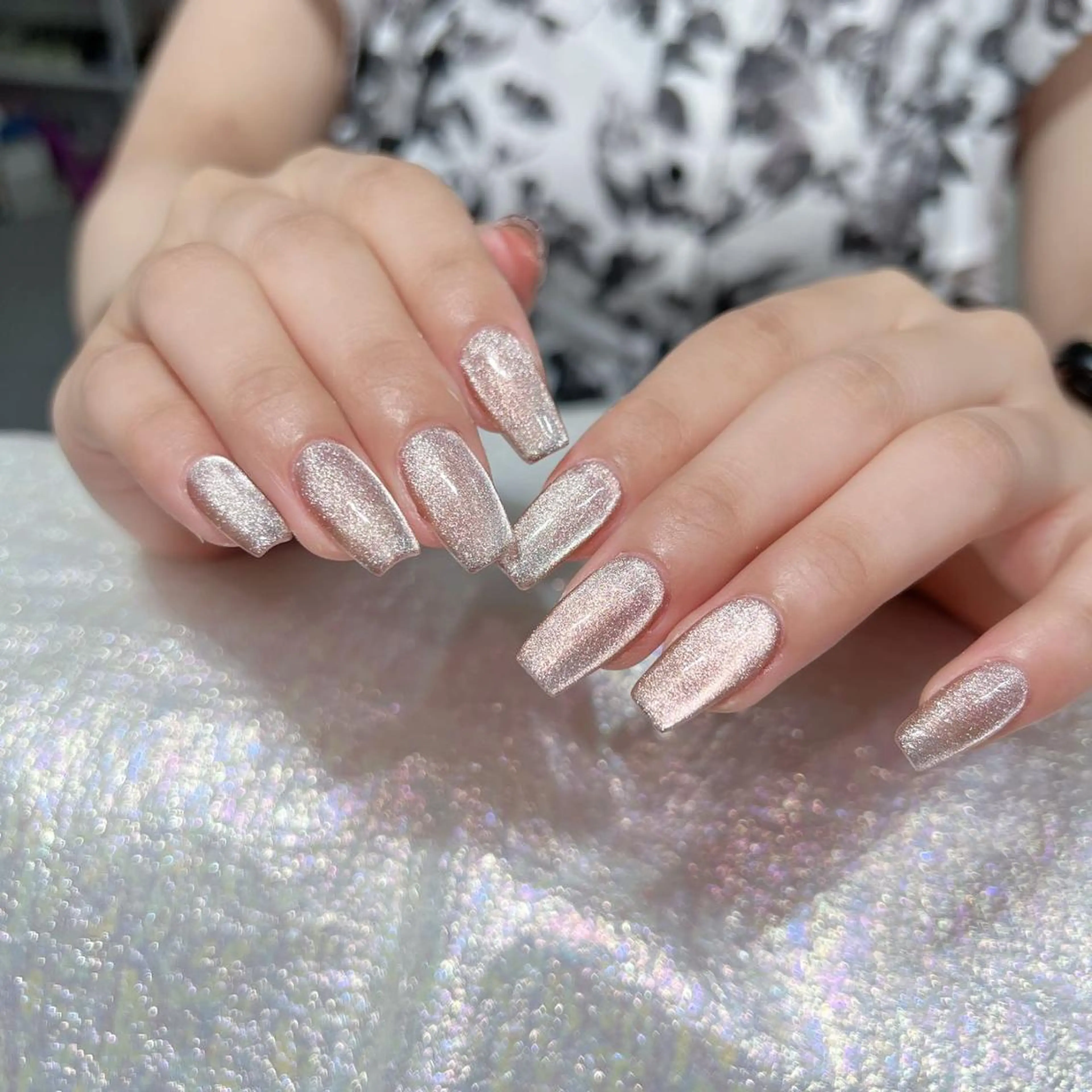 ネイル 長さ出し ネイルチップ Queens ゲンのネイルデザイン