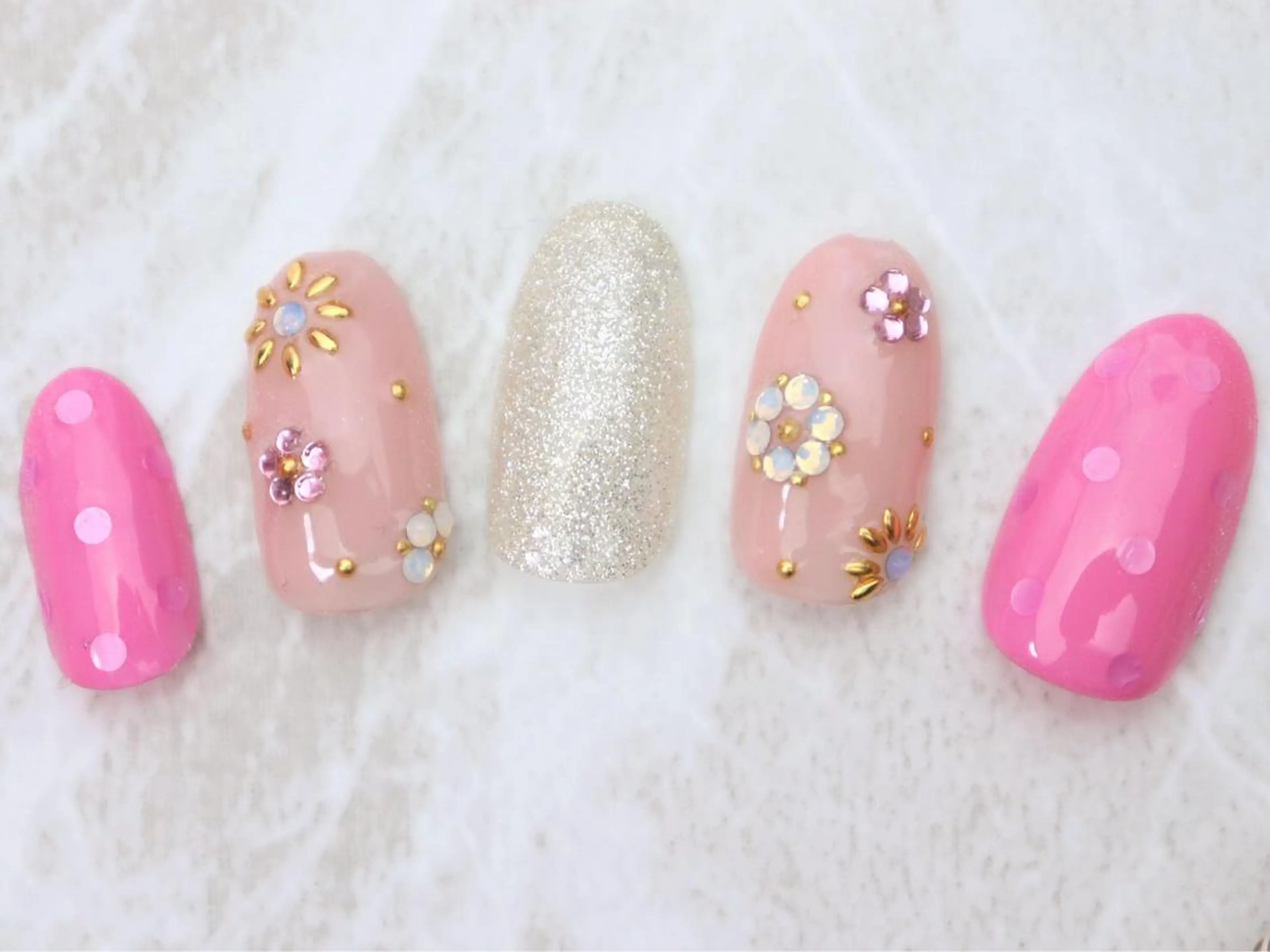 ネイル Rio 𓍼のネイルデザイン